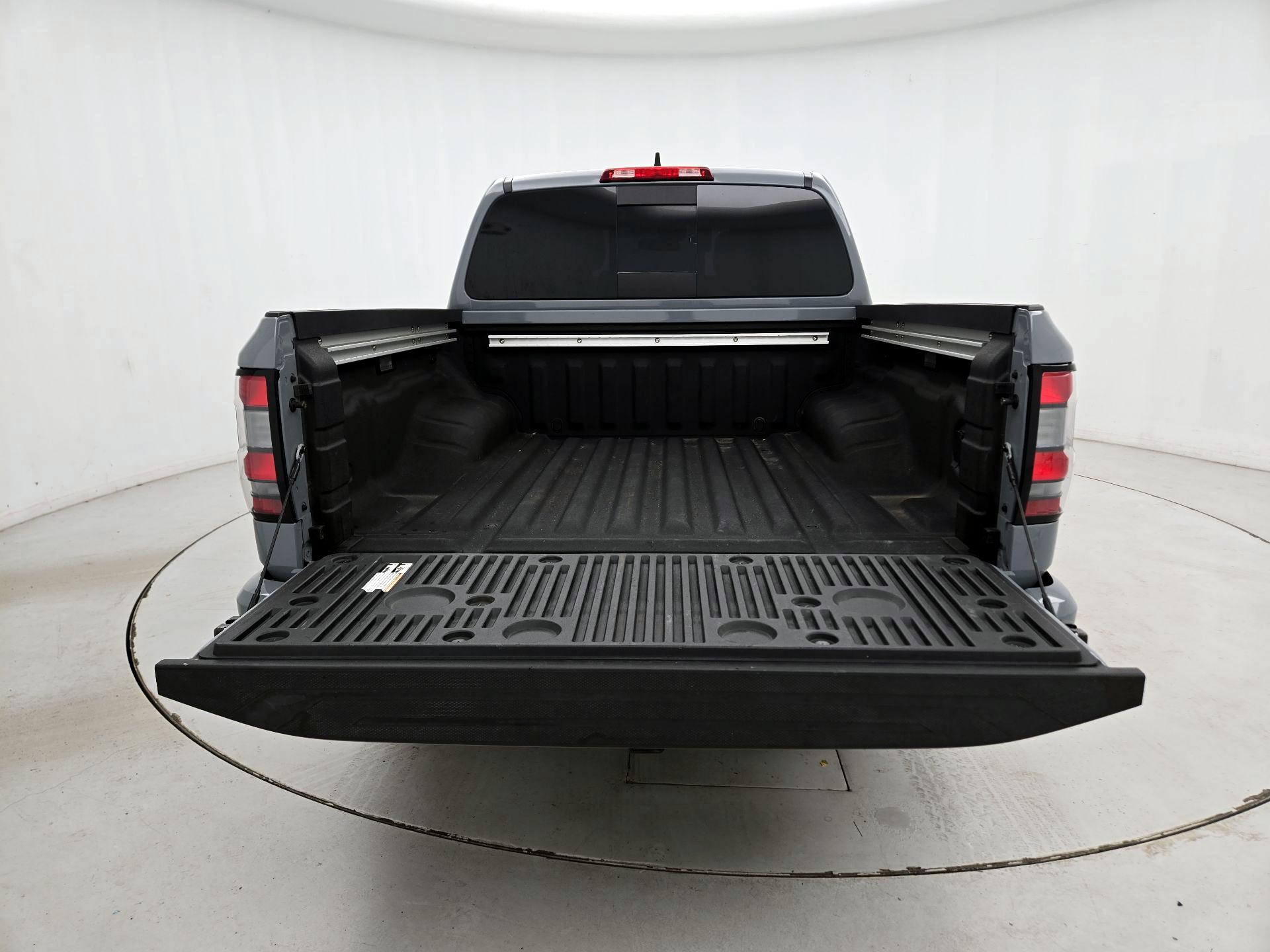 Thumbnail: 2025 Nissan Frontier - 20