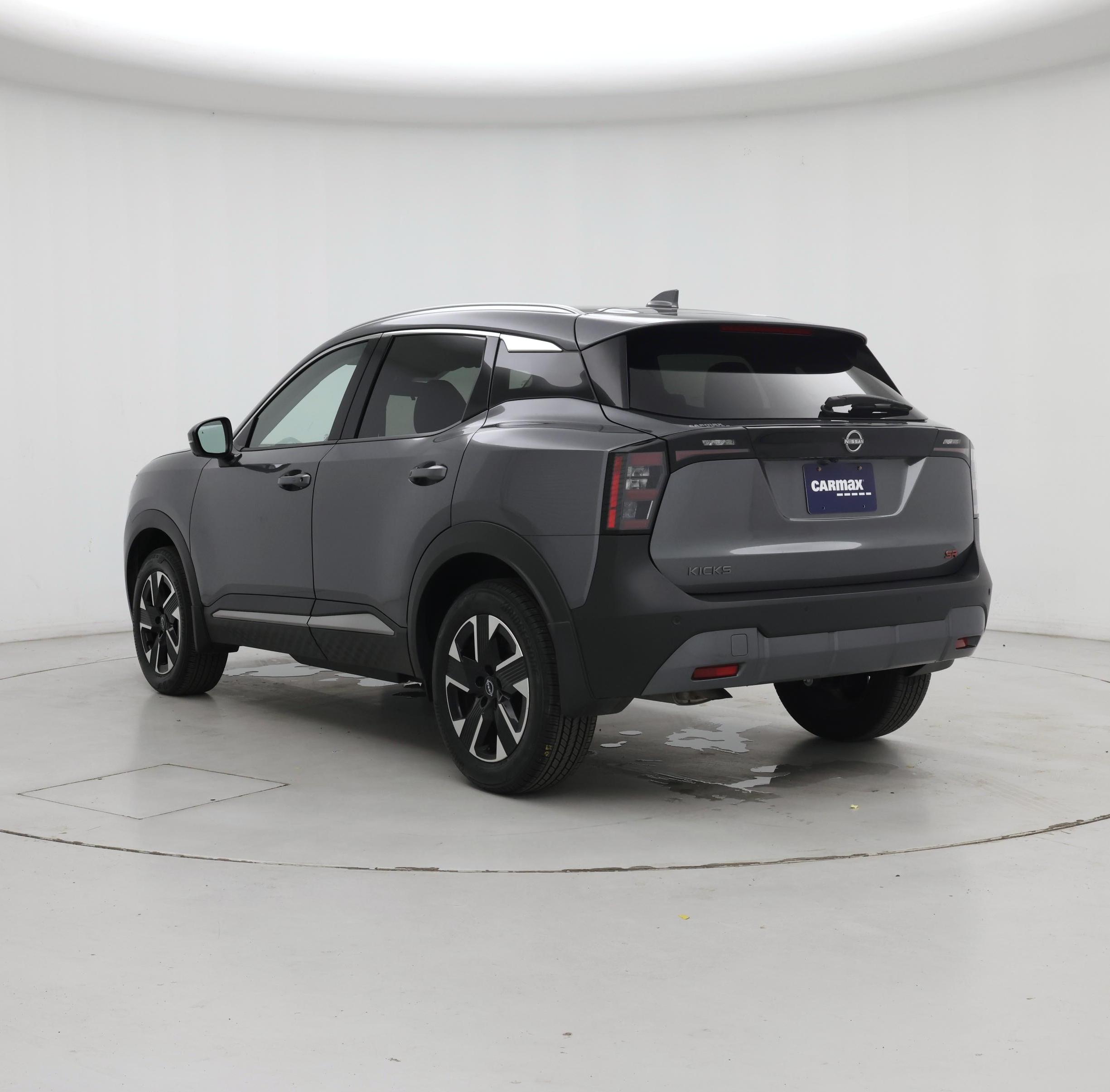 Thumbnail: 2025 Nissan Kicks - 2