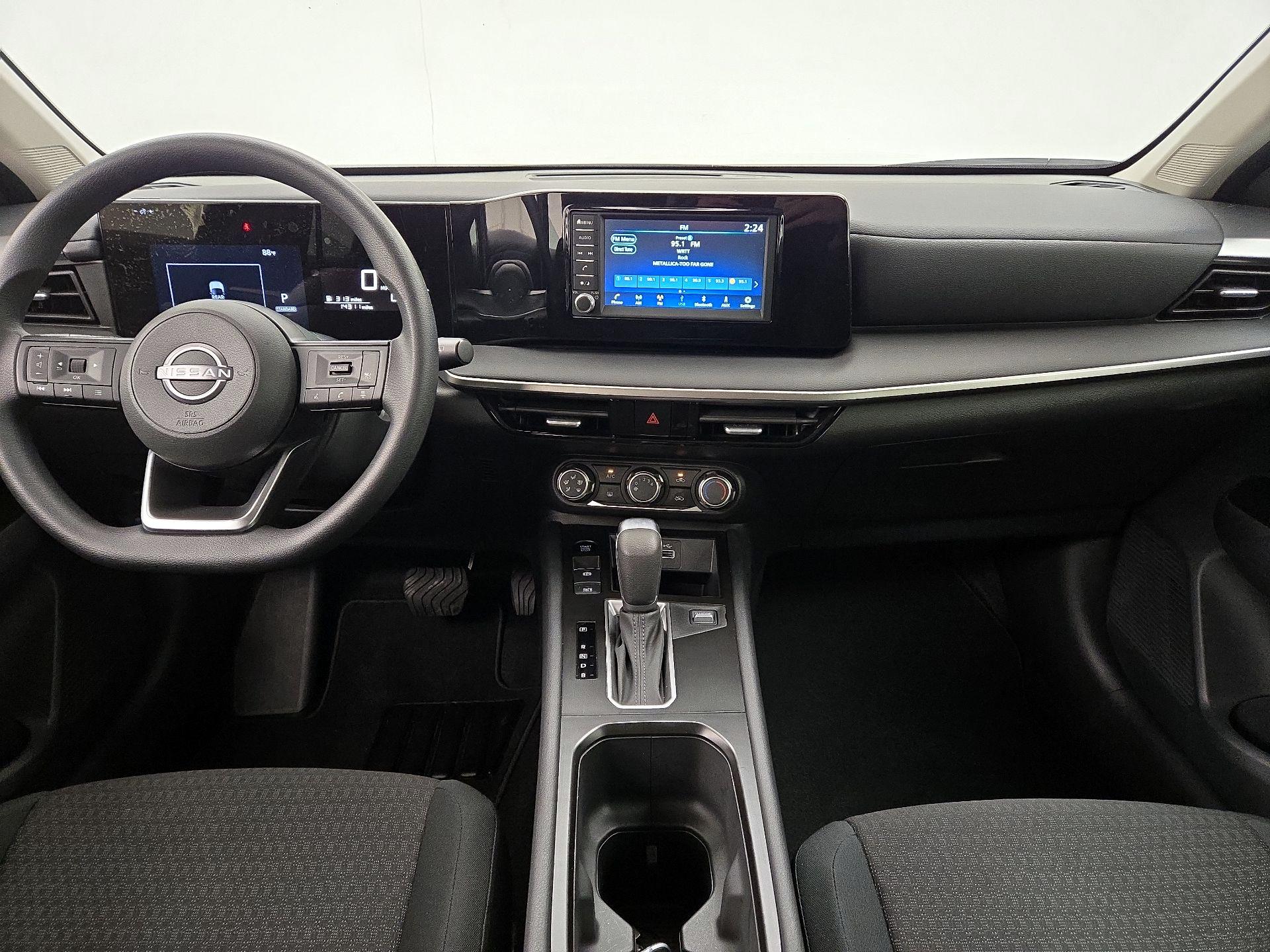 Thumbnail: 2025 Nissan Kicks - 9