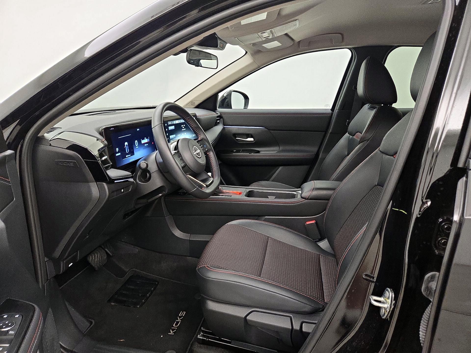 Thumbnail: 2025 Nissan Kicks - 11