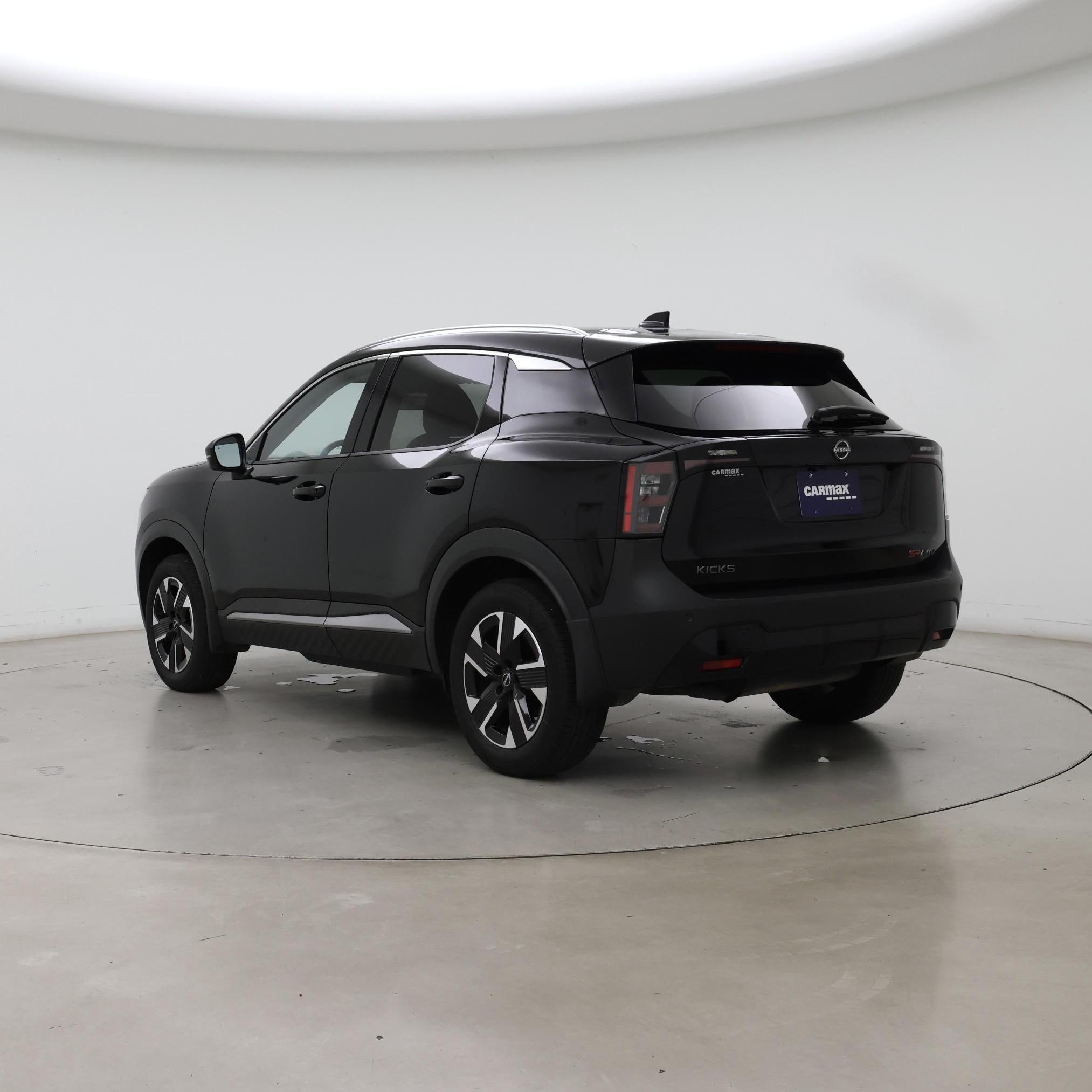 Thumbnail: 2025 Nissan Kicks - 2