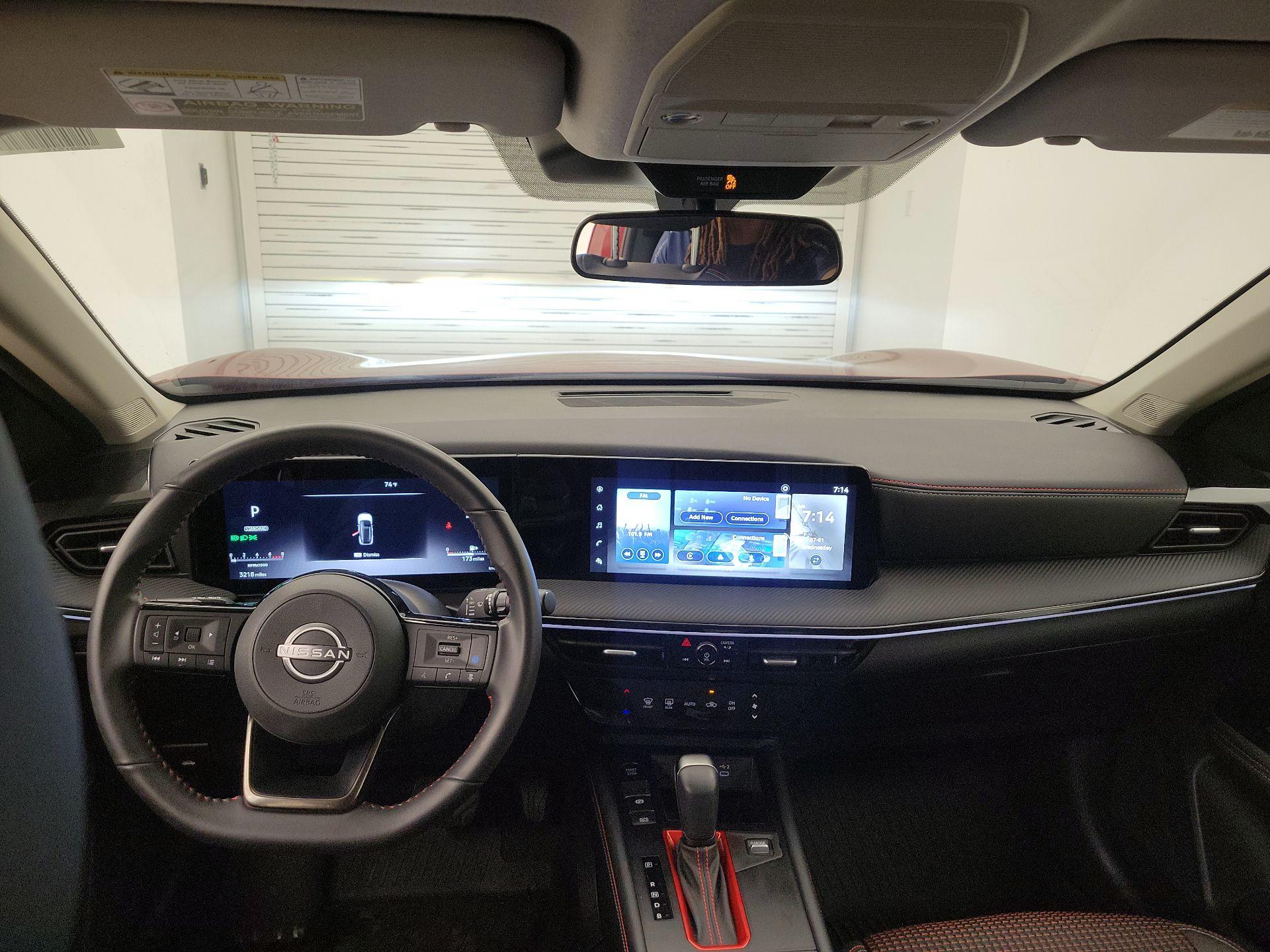 Thumbnail: 2025 Nissan Kicks - 9