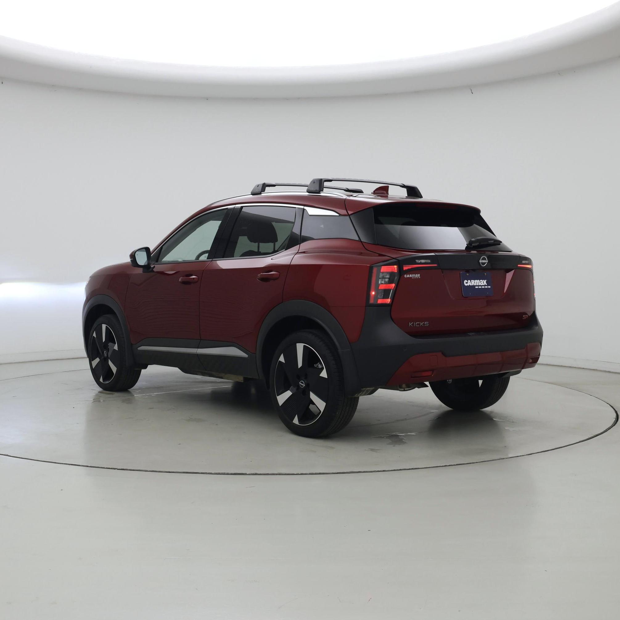Thumbnail: 2025 Nissan Kicks - 2