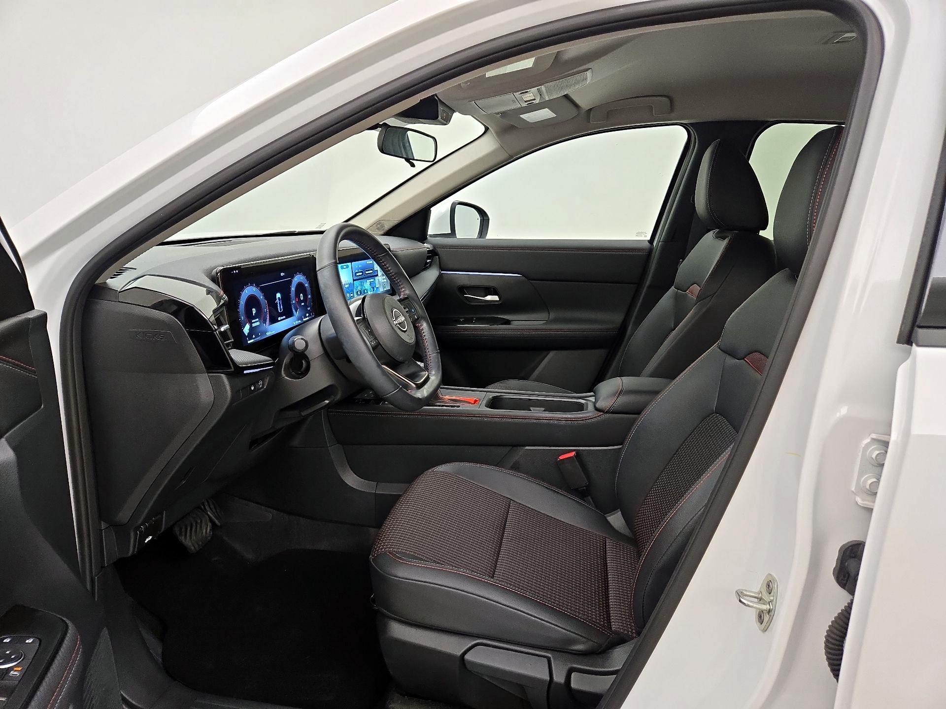 Thumbnail: 2025 Nissan Kicks - 11