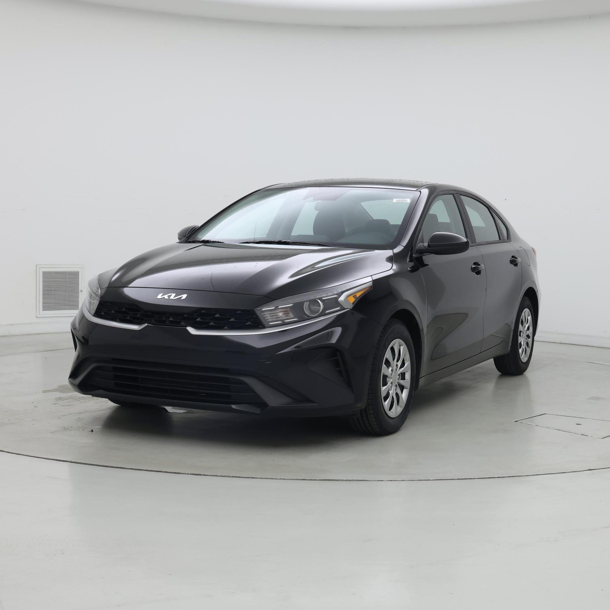 Thumbnail: 2024 Kia Forte - 4