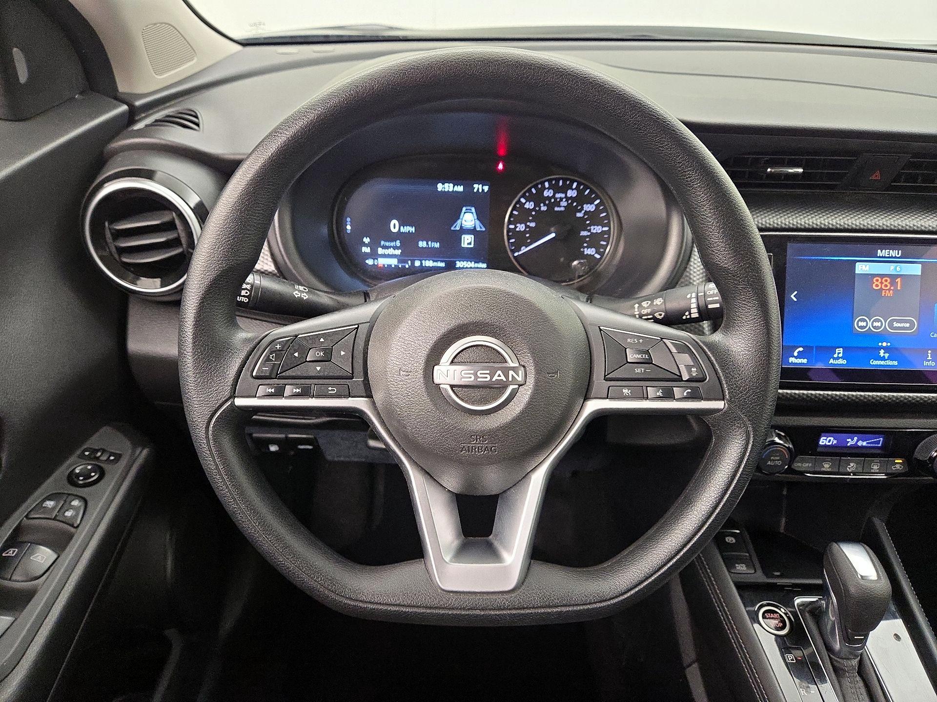 Thumbnail: 2022 Nissan Kicks - 10