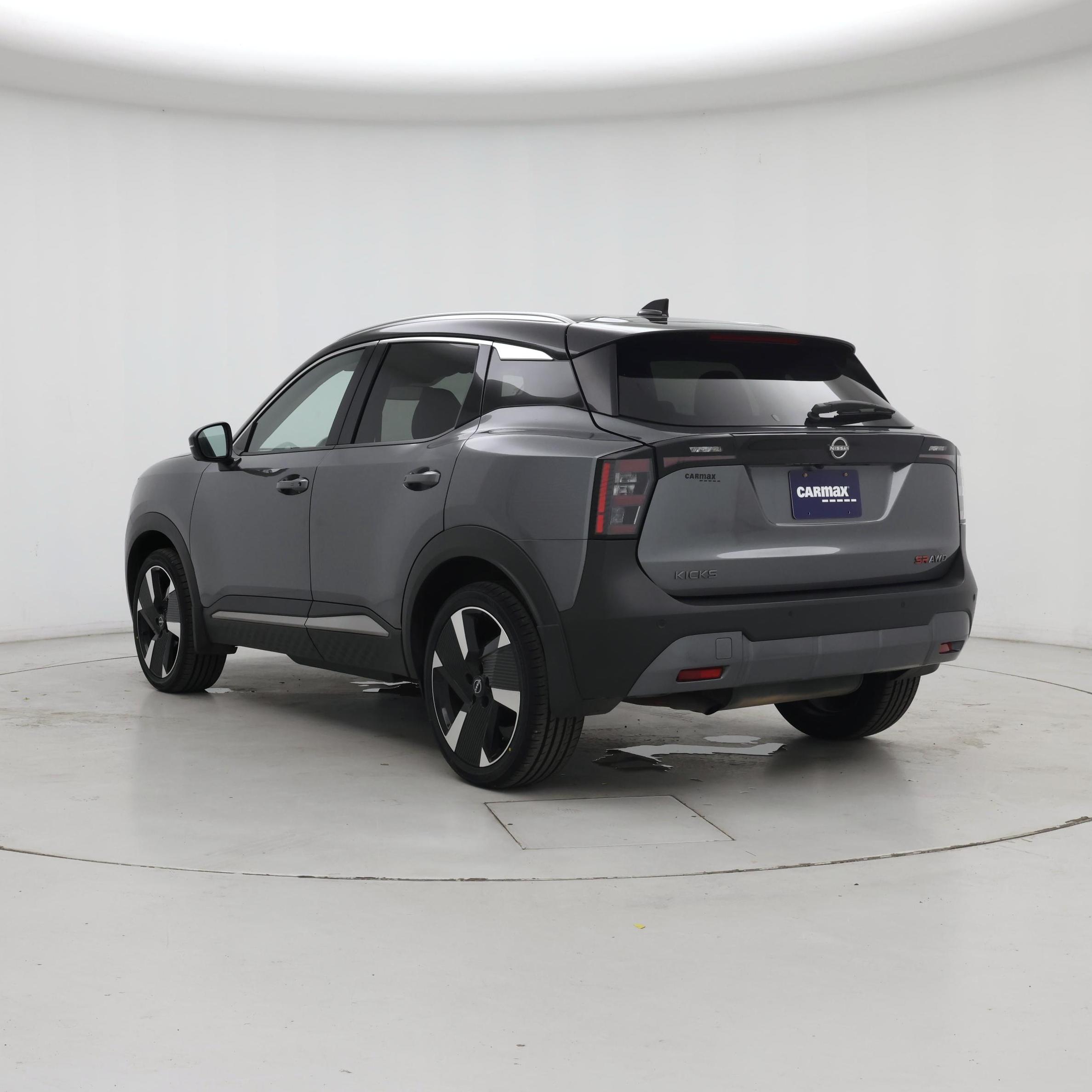 Thumbnail: 2025 Nissan Kicks - 2