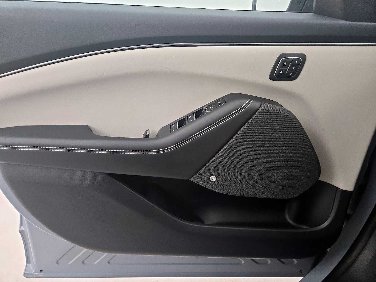 2025 Ford Mustang Mach-E Premium AWD - Photo 13