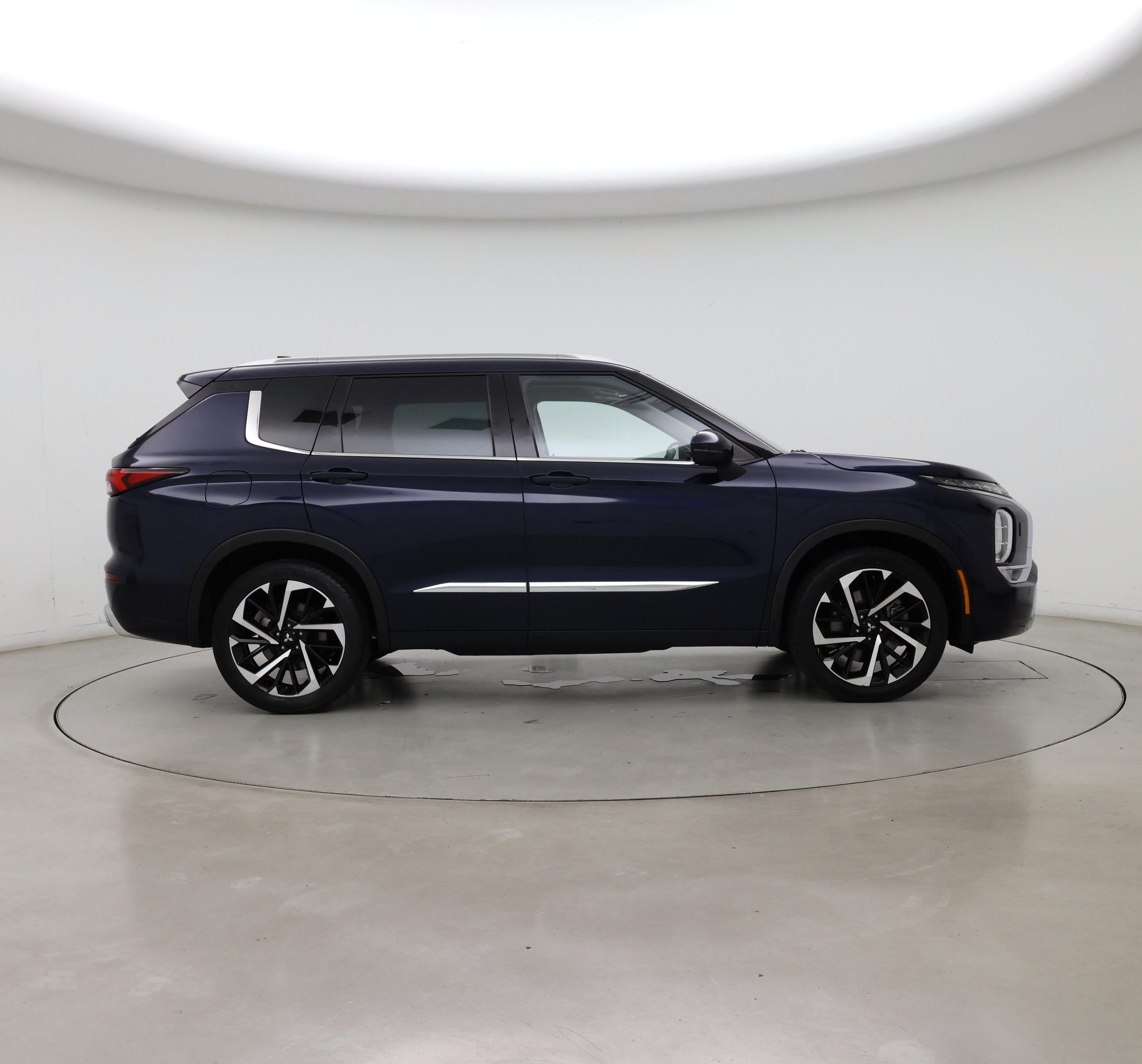 Thumbnail: 2022 Mitsubishi Outlander - 7