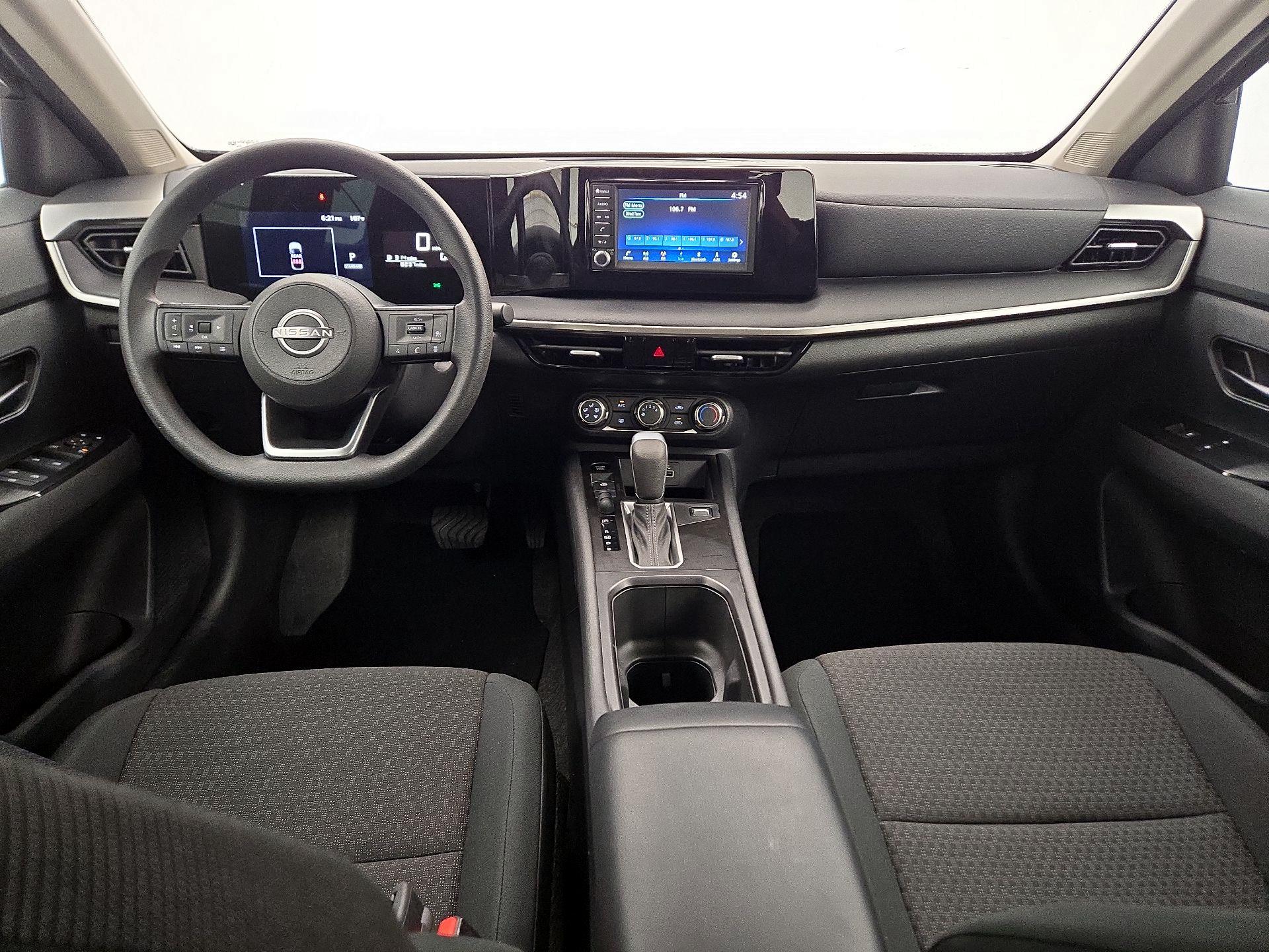 Thumbnail: 2025 Nissan Kicks - 9