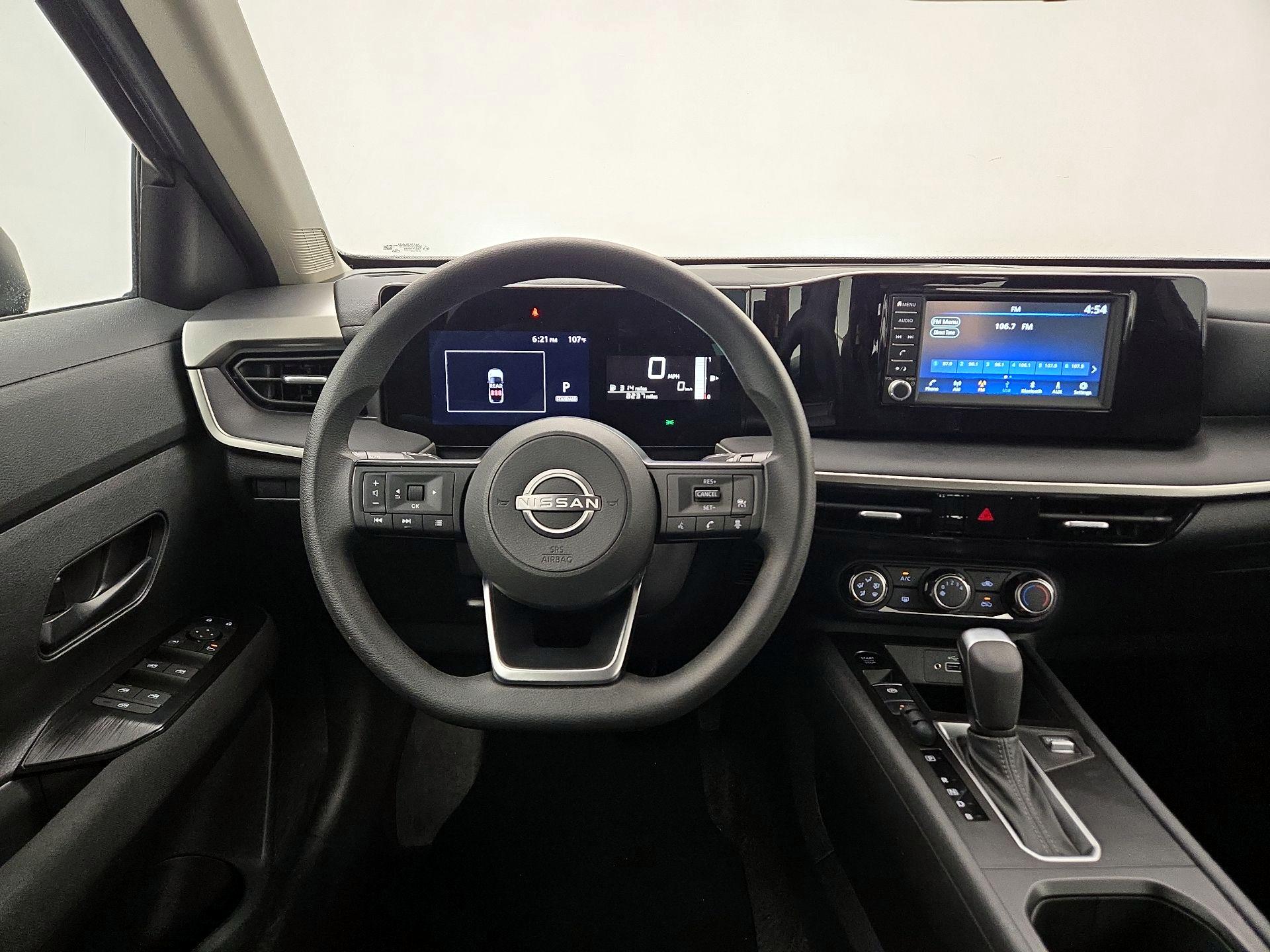 Thumbnail: 2025 Nissan Kicks - 10