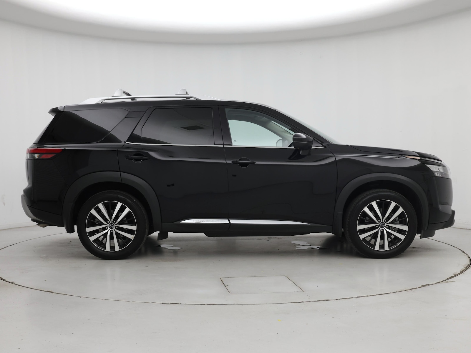 2025 Nissan Pathfinder Platinum - Photo 8
