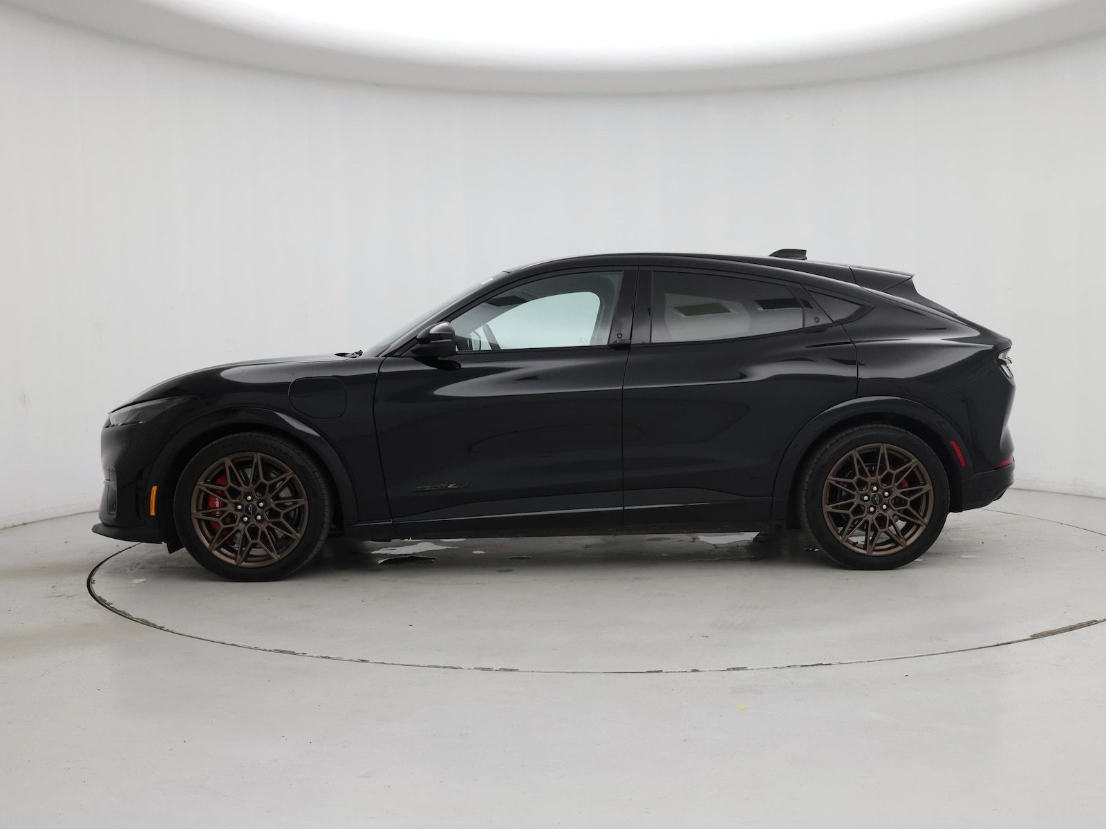 2025 Ford Mustang Mach-E GT AWD - Photo 4