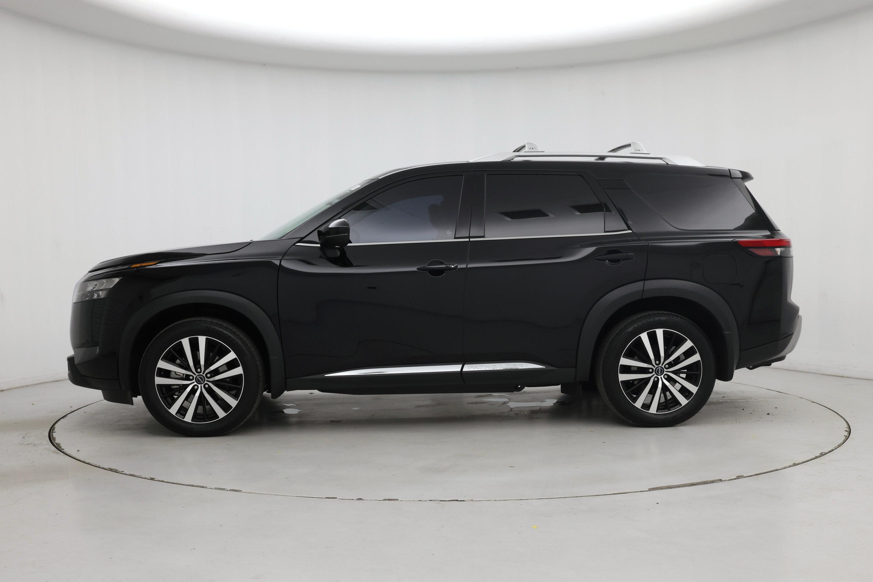 Thumbnail: 2025 Nissan Pathfinder - 3