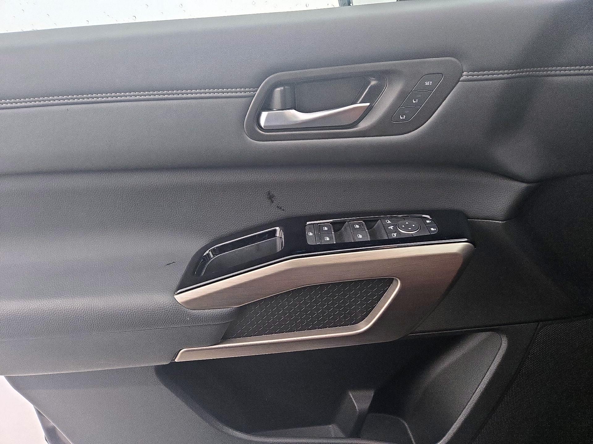 Thumbnail: 2025 Nissan Pathfinder - 12