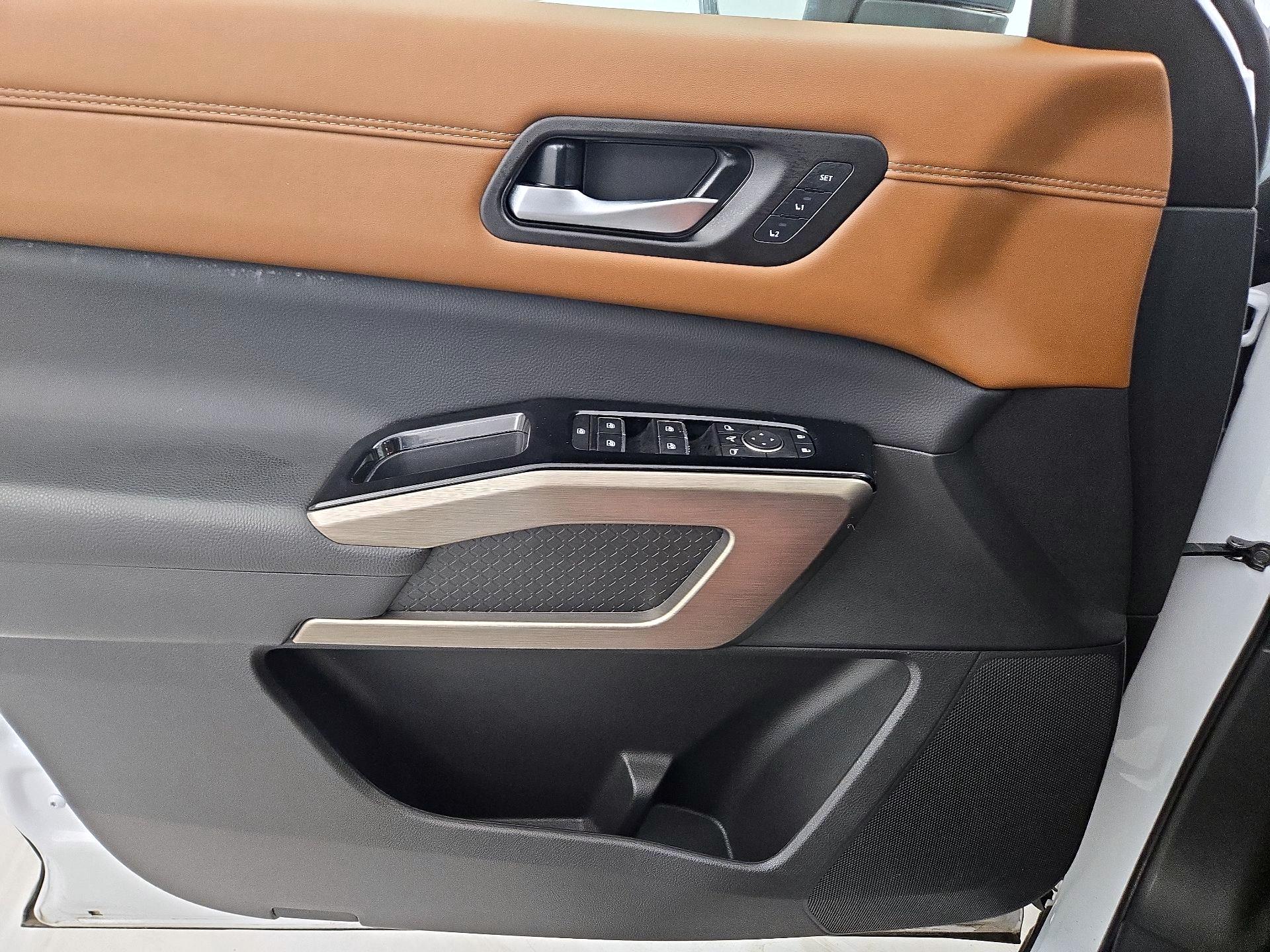 Thumbnail: 2025 Nissan Pathfinder - 12