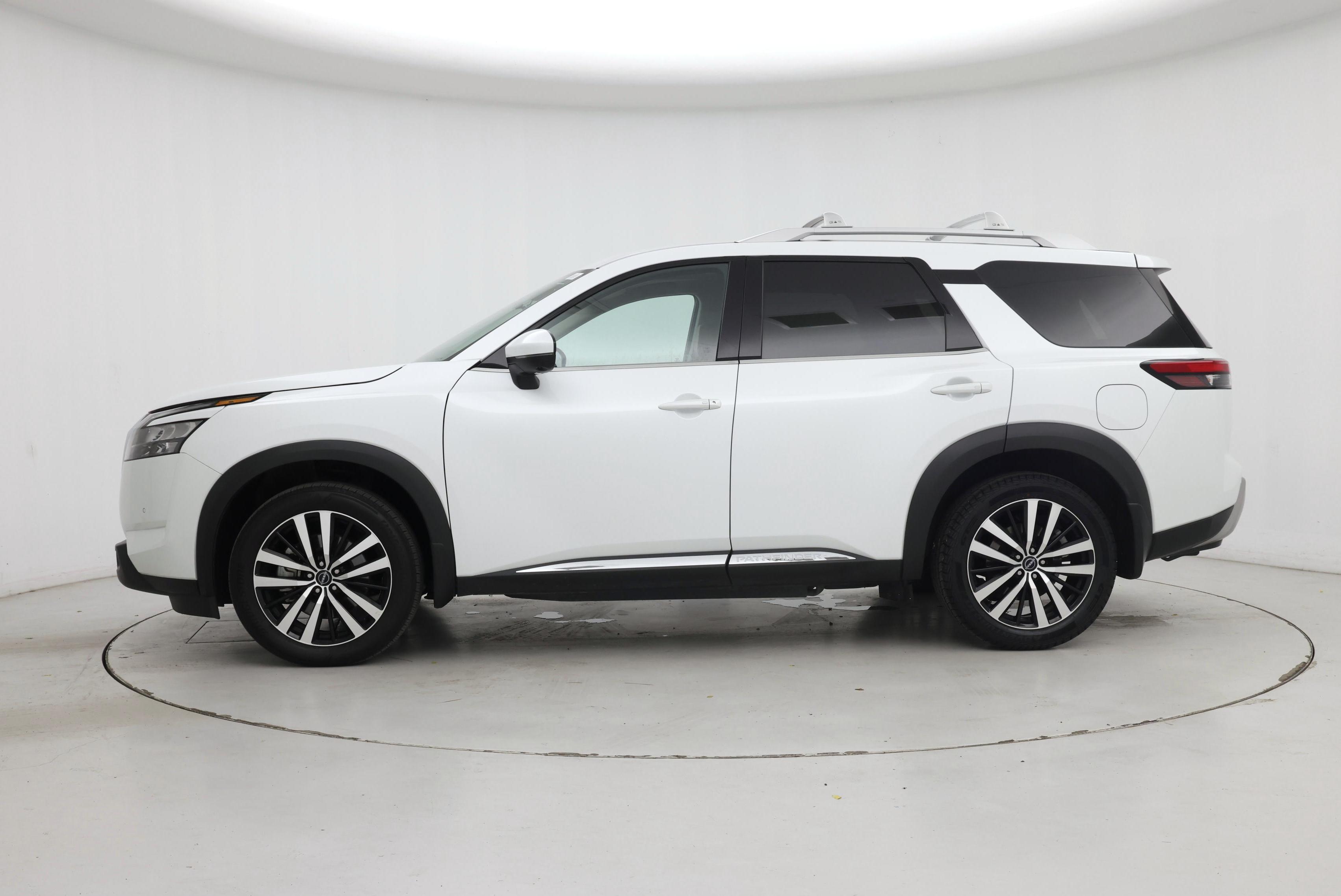 Thumbnail: 2025 Nissan Pathfinder - 3