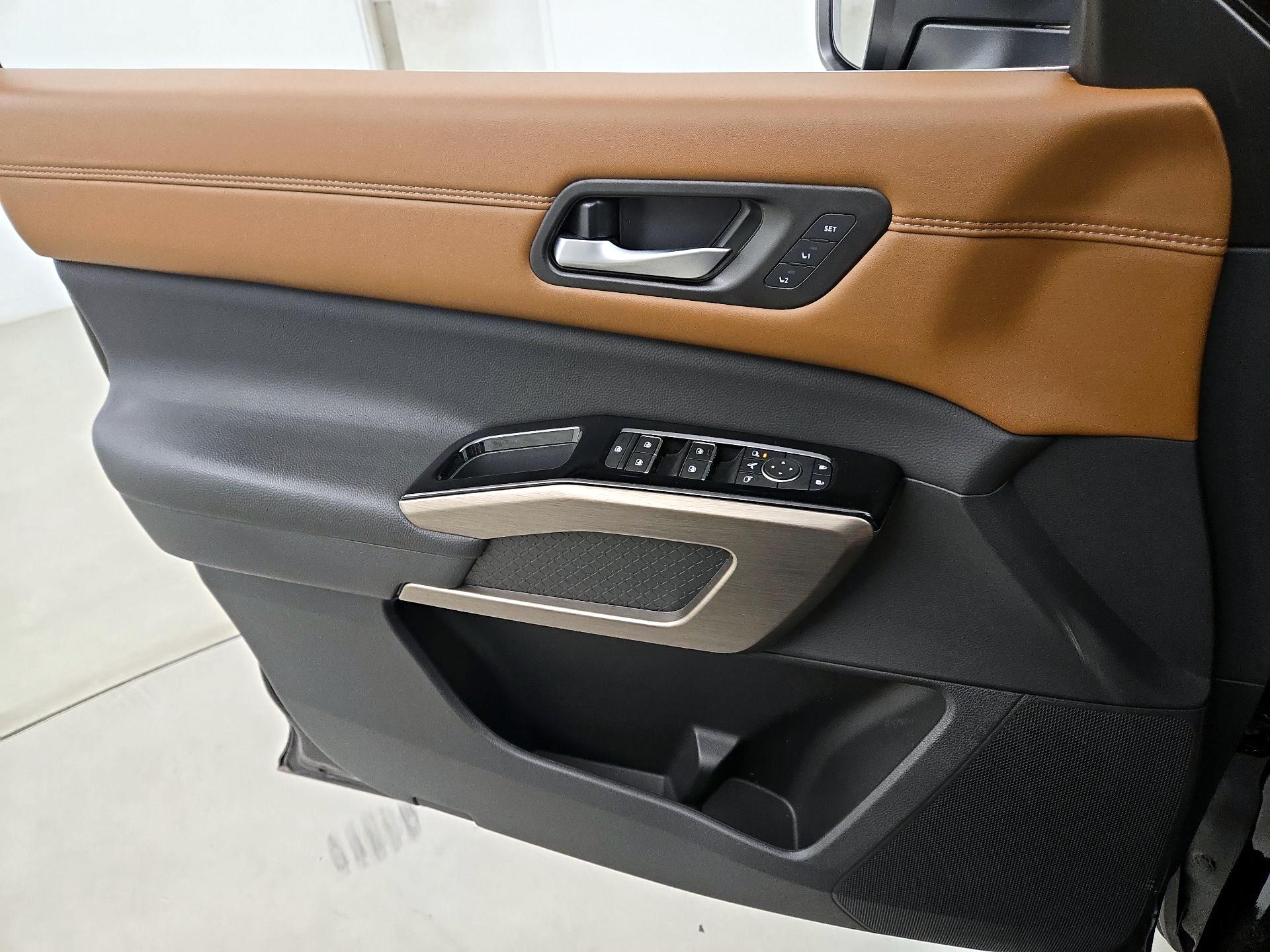 Thumbnail: 2025 Nissan Pathfinder - 12