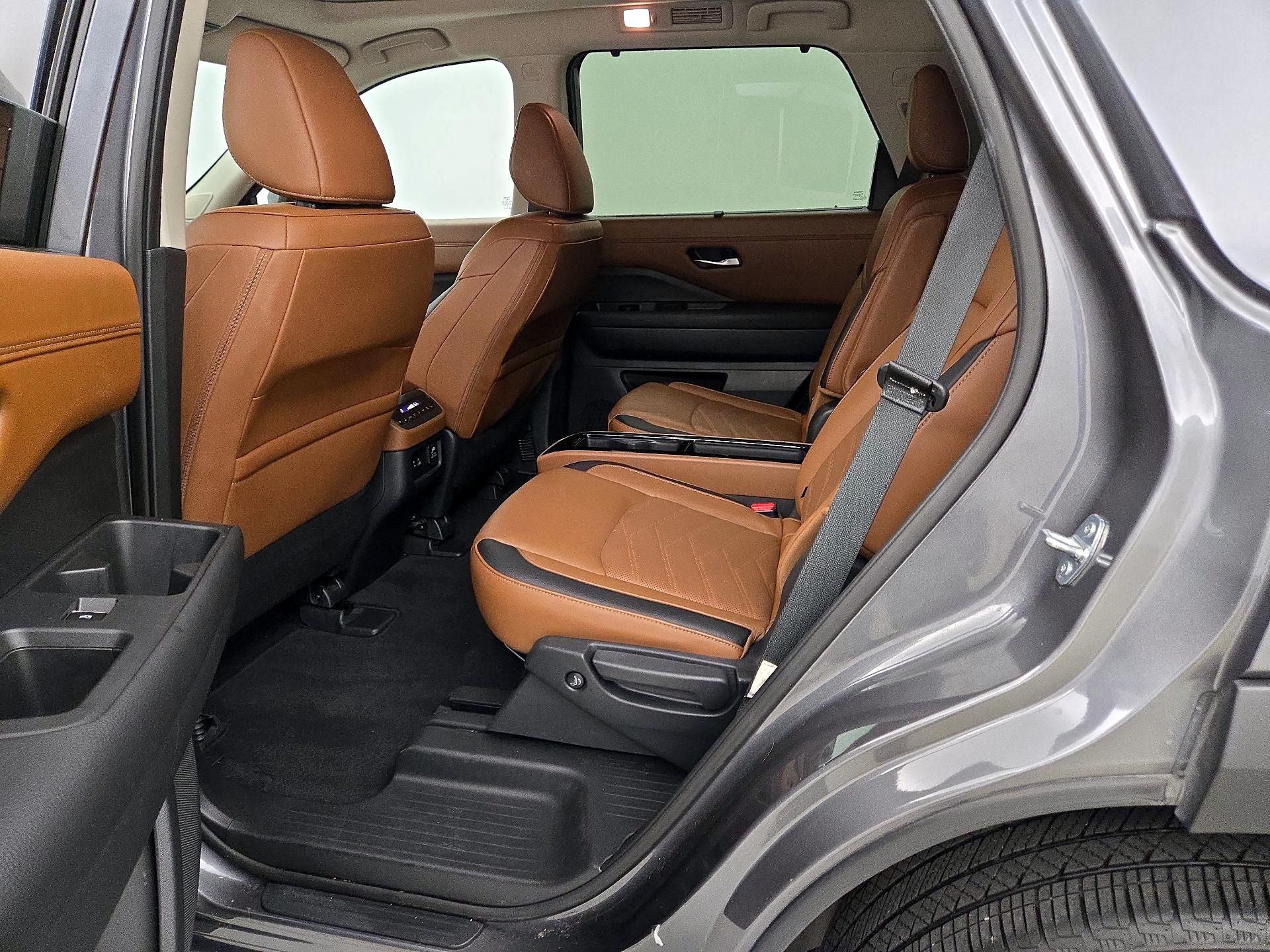 Thumbnail: 2025 Nissan Pathfinder - 19