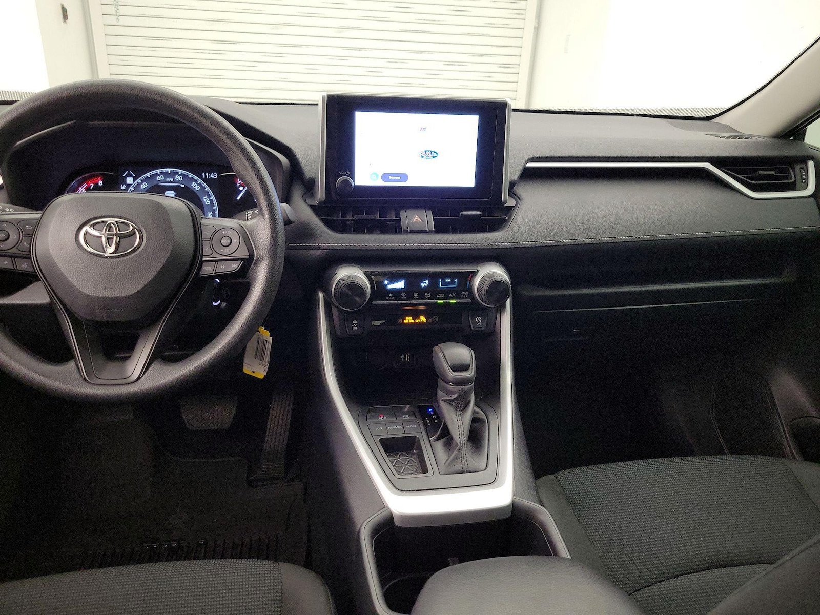 Photo 10