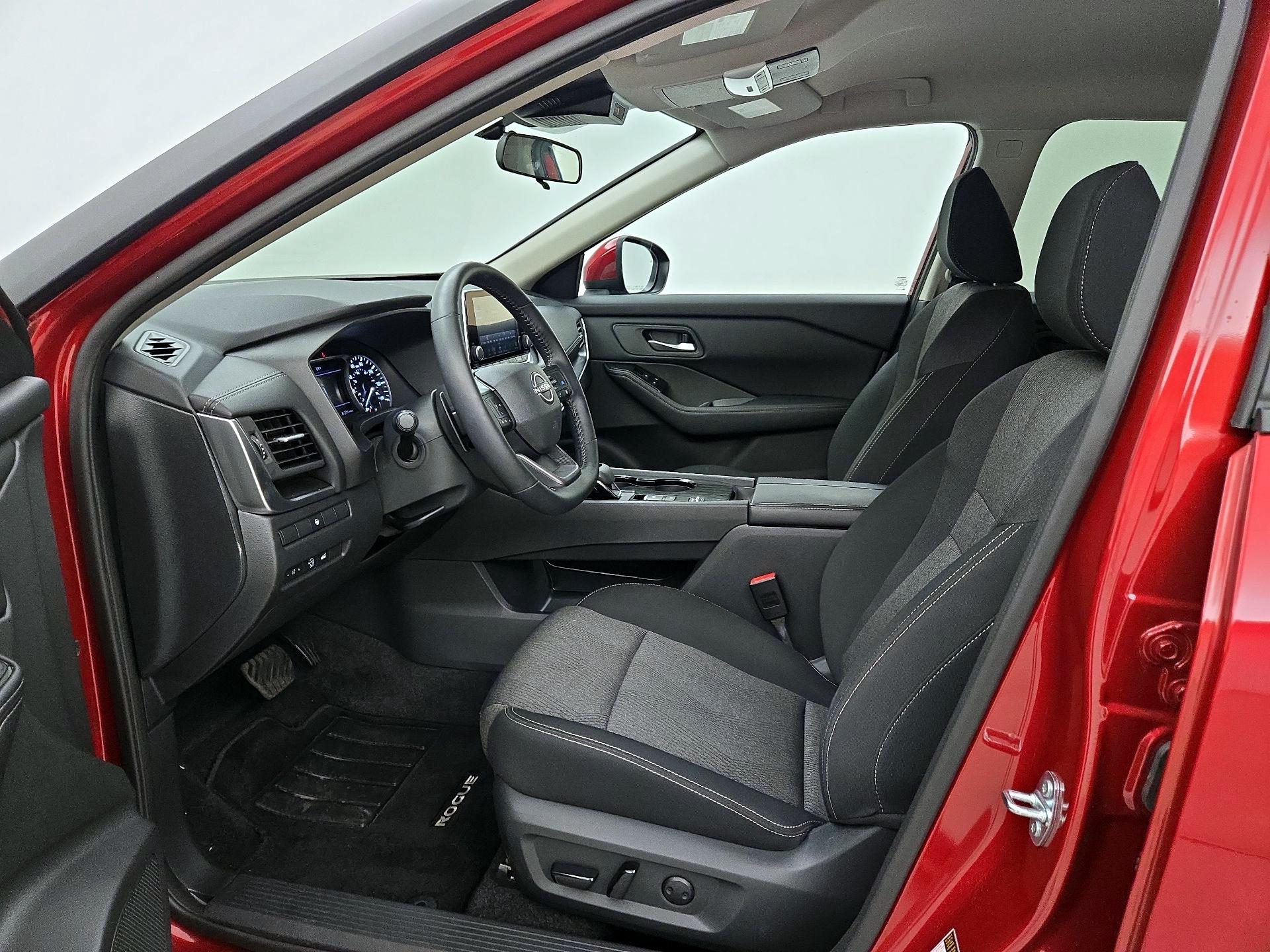 Thumbnail: 2025 Nissan Rogue - 11