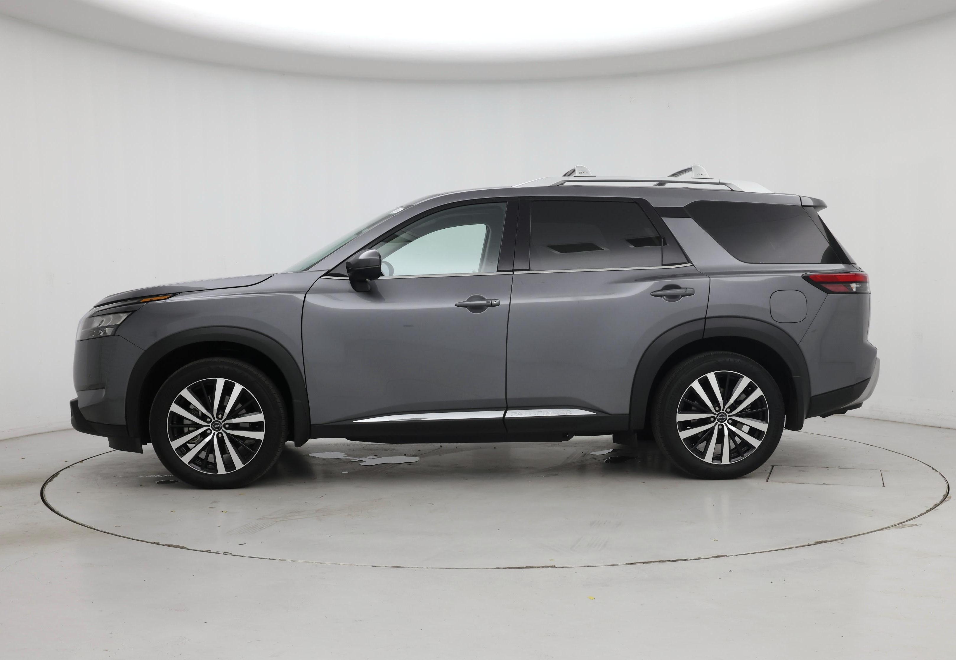 Thumbnail: 2025 Nissan Pathfinder - 3