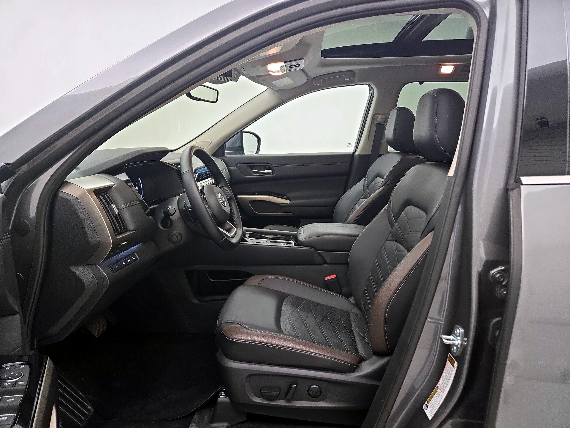 Thumbnail: 2025 Nissan Pathfinder - 11