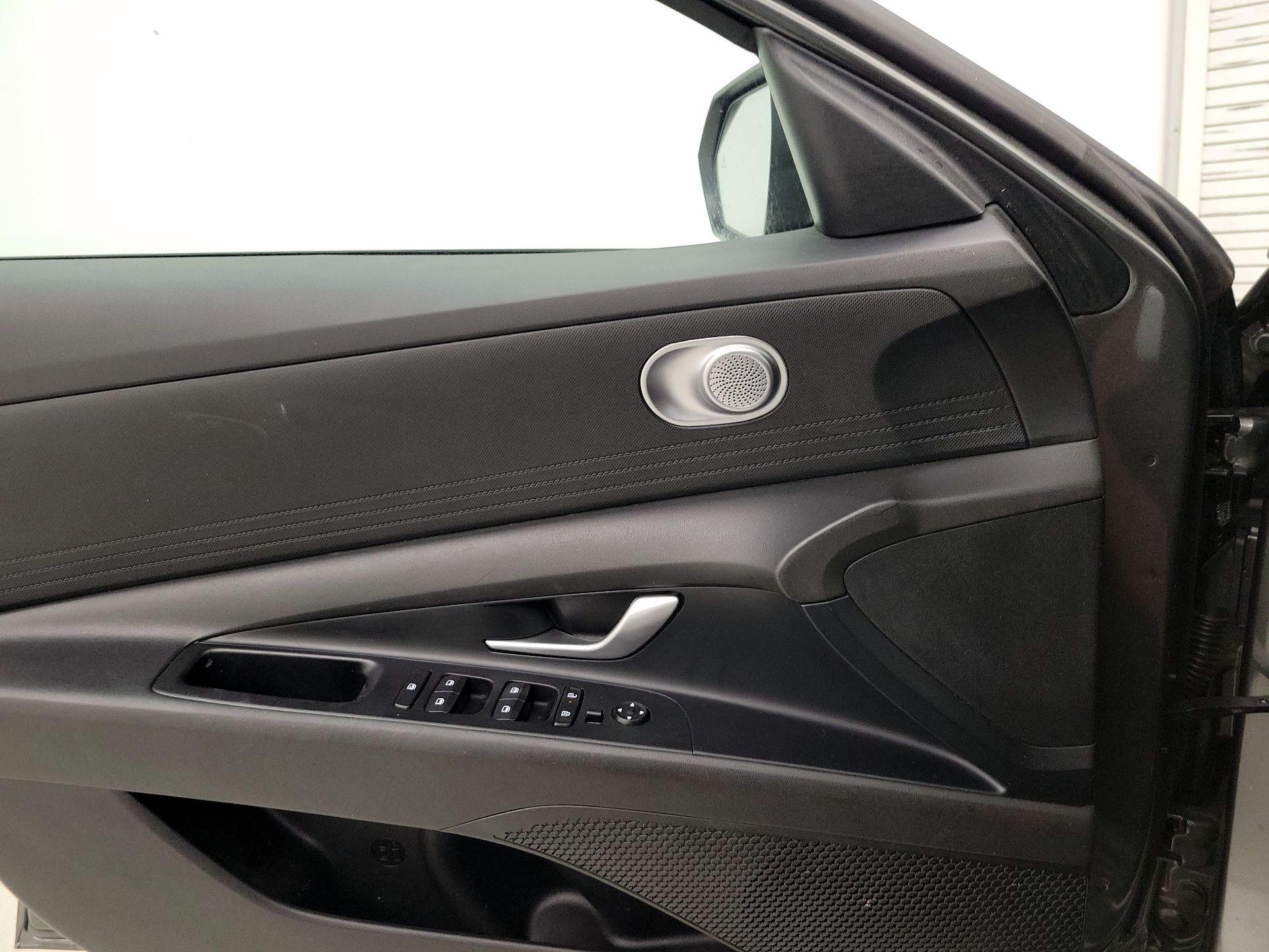 Thumbnail: 2024 Hyundai Elantra - 12