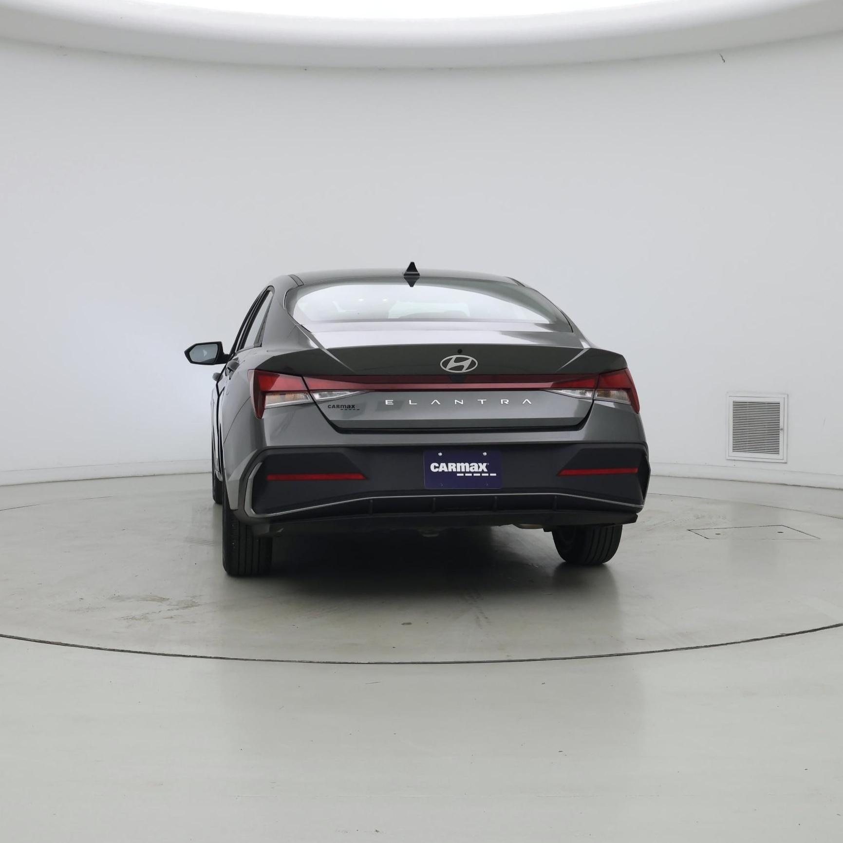 Thumbnail: 2024 Hyundai Elantra - 6