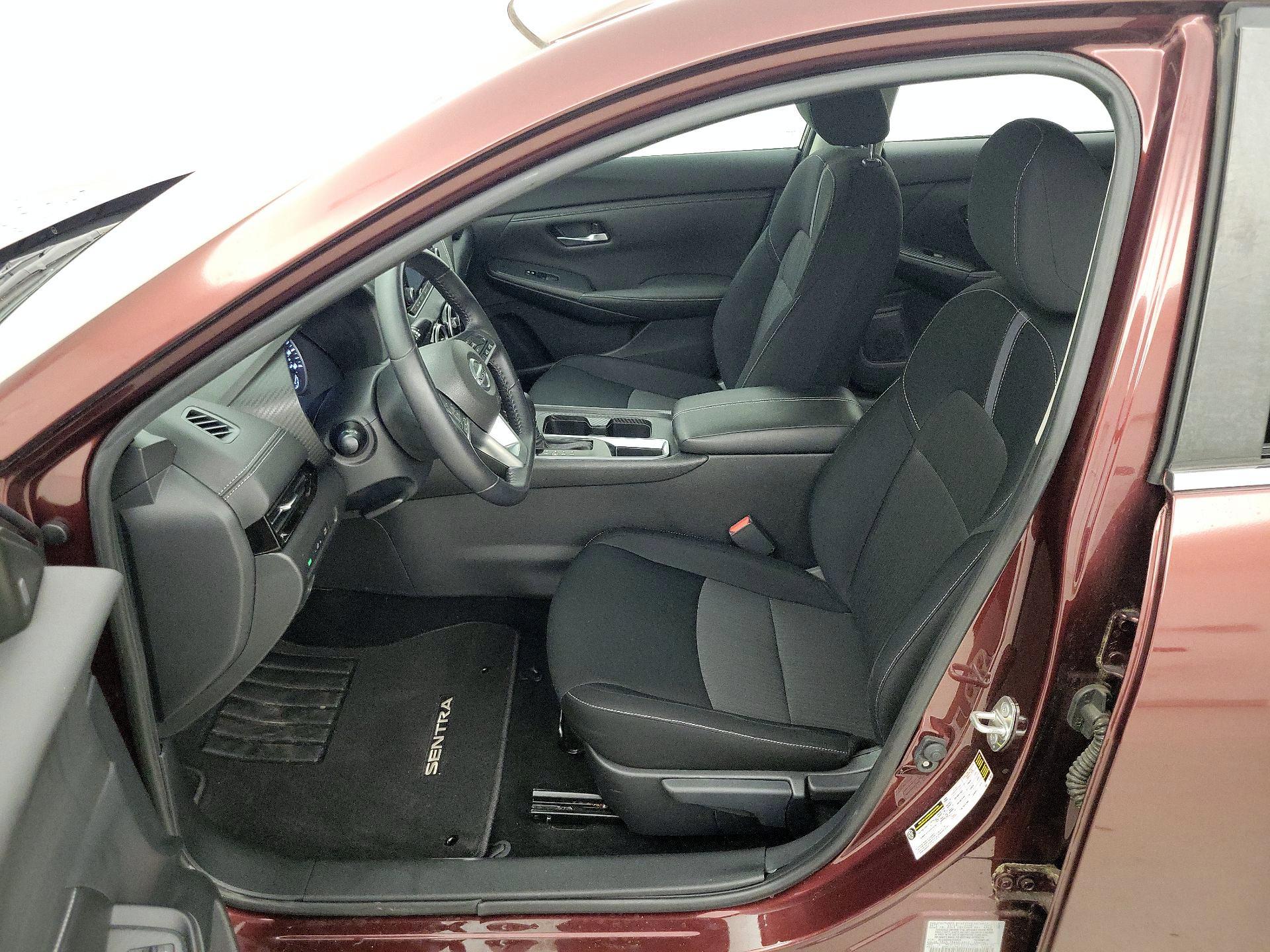 Thumbnail: 2020 Nissan Sentra - 11