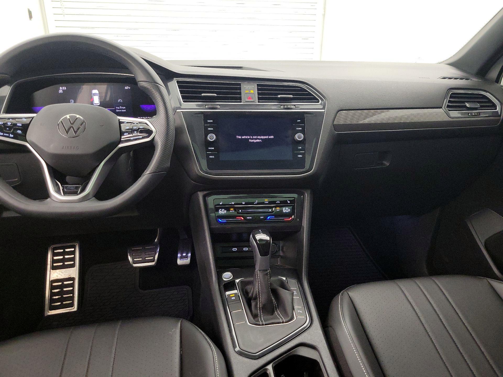 Thumbnail: 2023 Volkswagen Tiguan - 9
