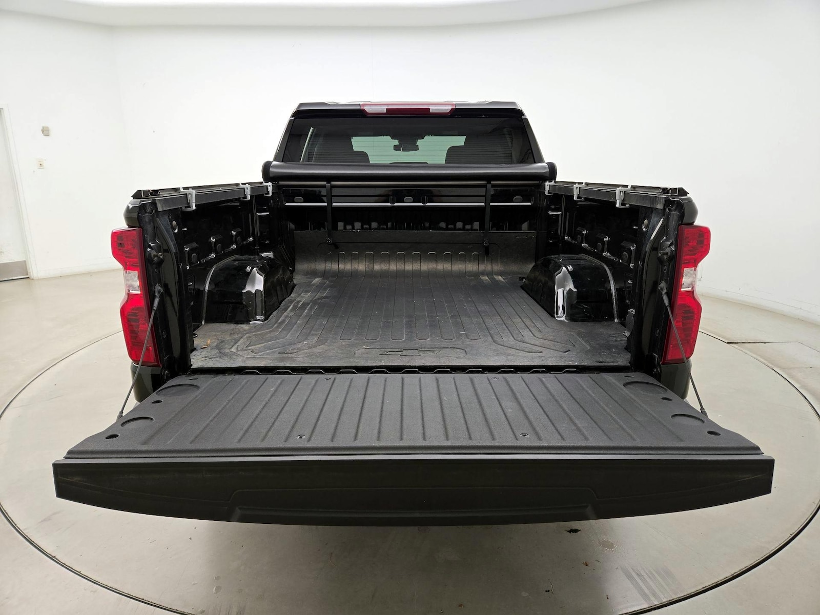 2023 Chevrolet Silverado 1500 LT - Photo 21