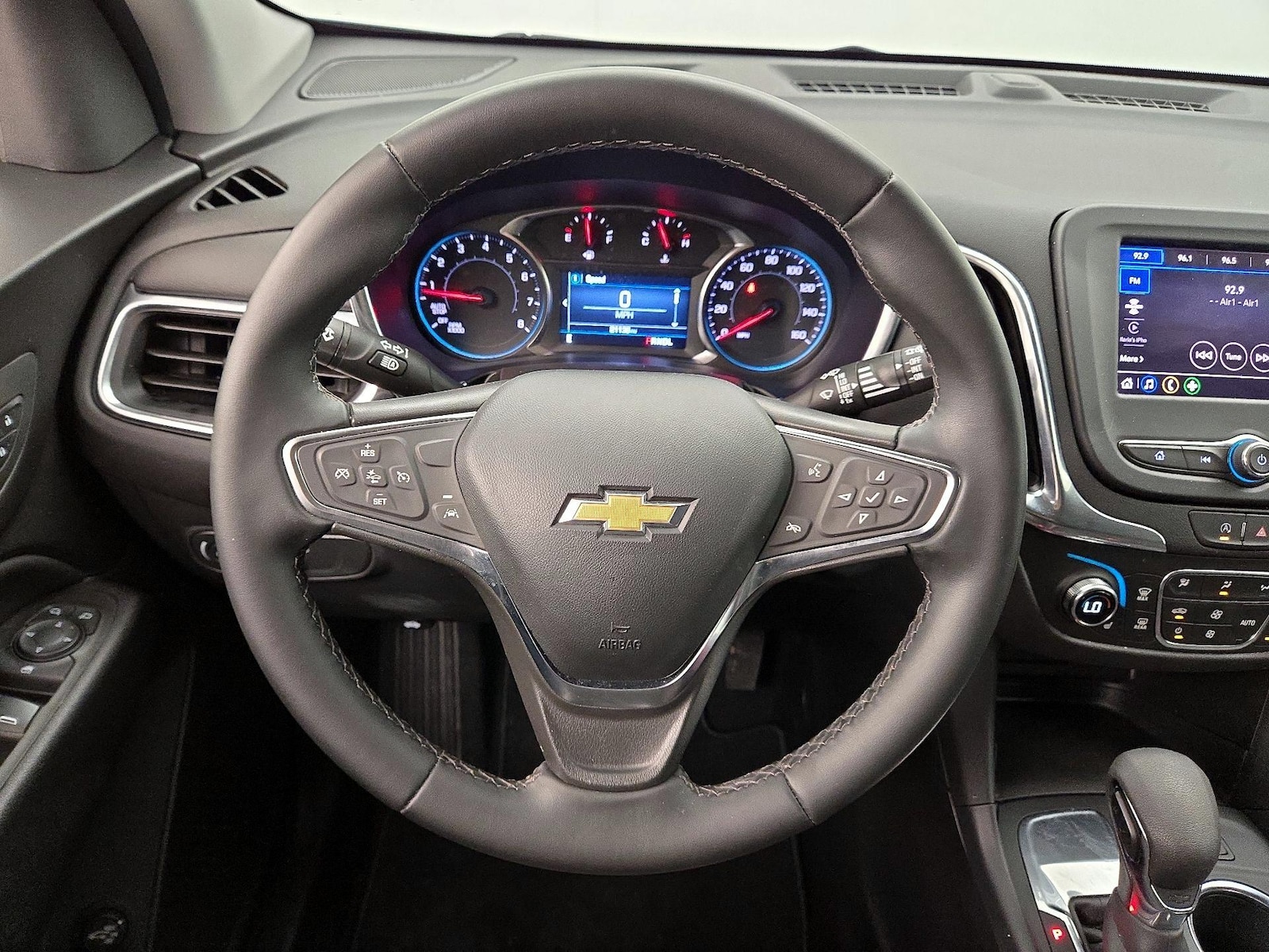 2024 Chevrolet Equinox LT - Photo 11