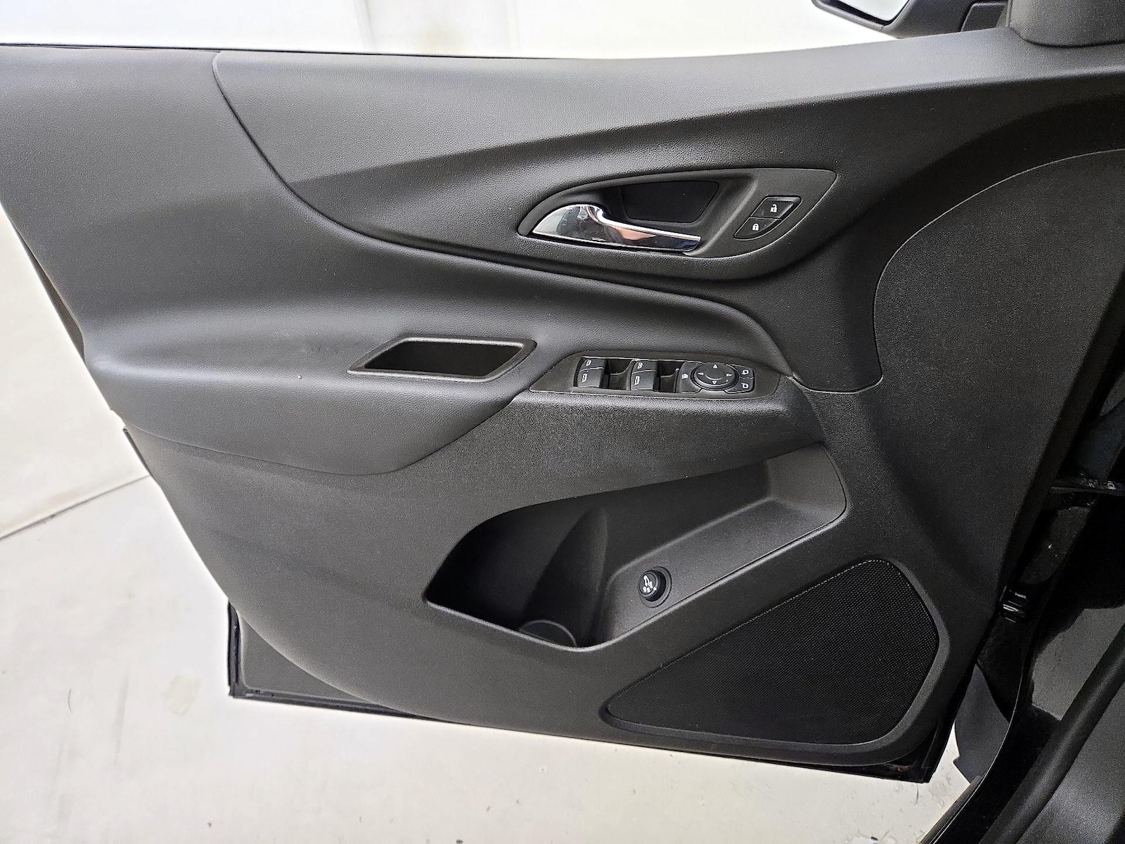 2024 Chevrolet Equinox LT - Photo 13