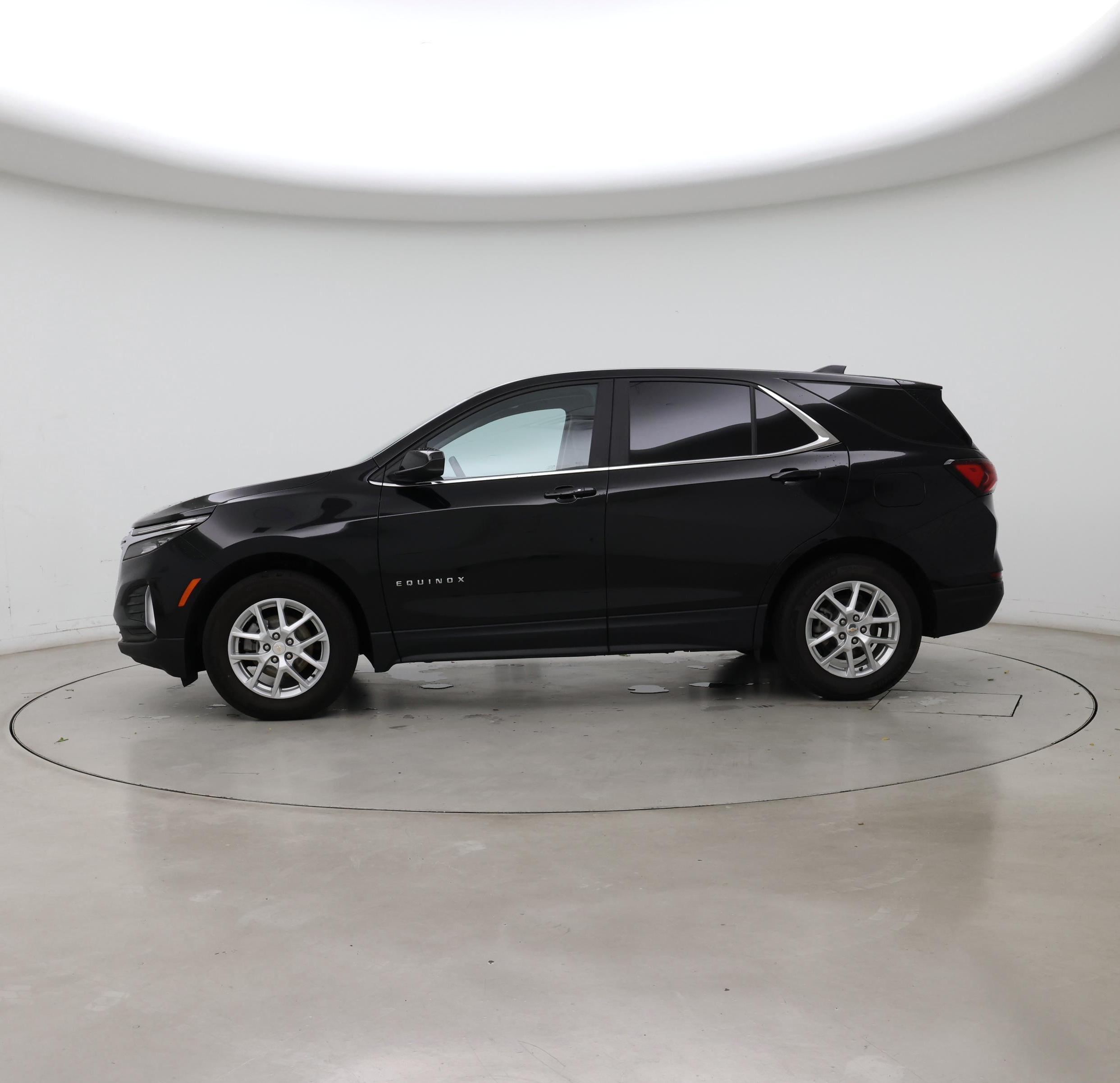 Thumbnail: 2024 Chevrolet Equinox - 3