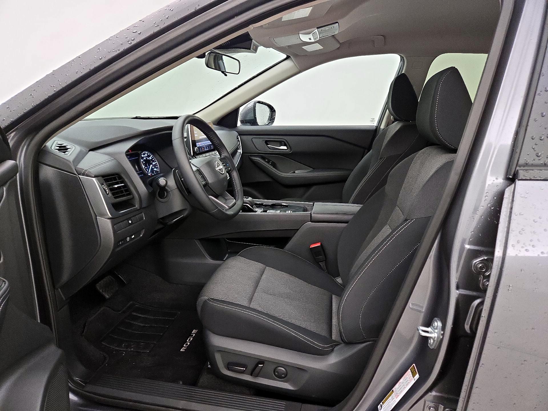 Thumbnail: 2025 Nissan Rogue - 11