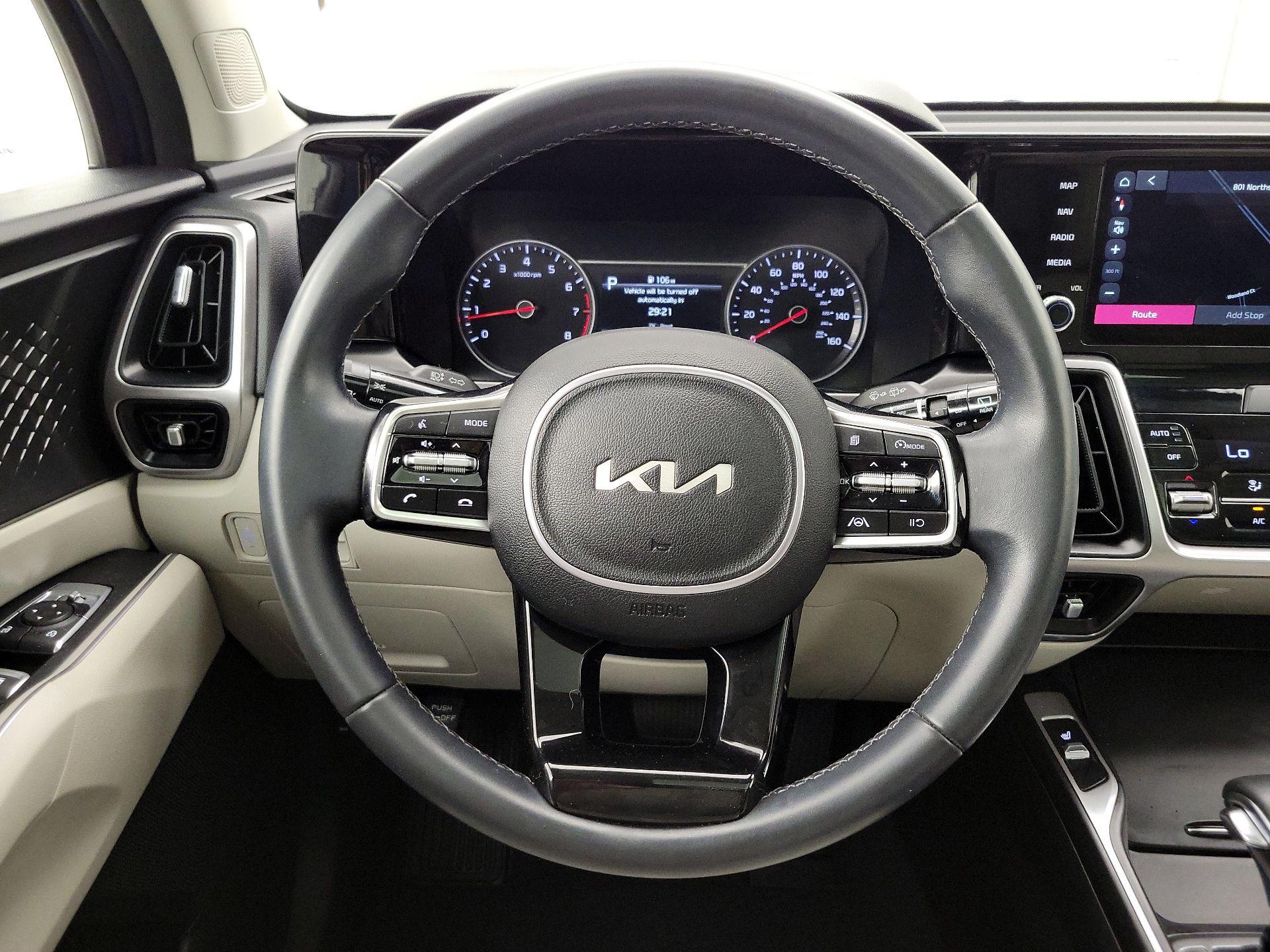 Thumbnail: 2023 Kia Sorento - 10