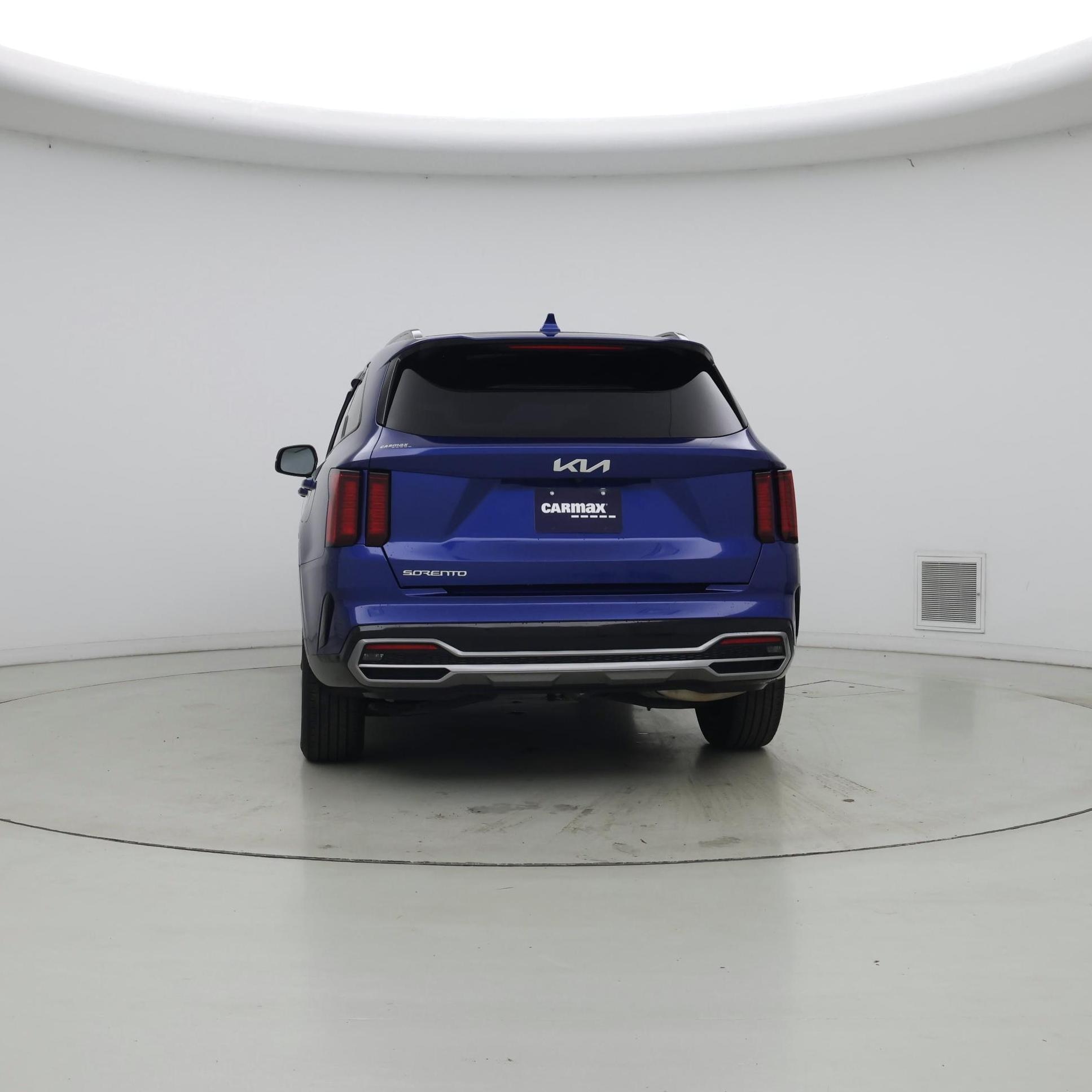 Thumbnail: 2023 Kia Sorento - 6