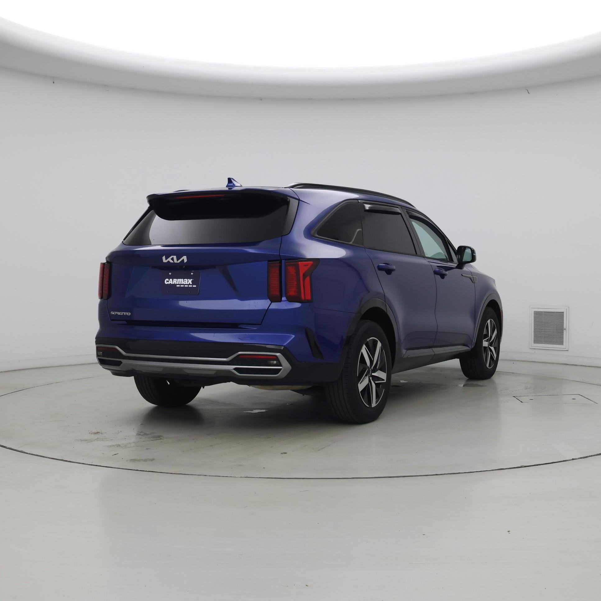 Thumbnail: 2023 Kia Sorento - 8