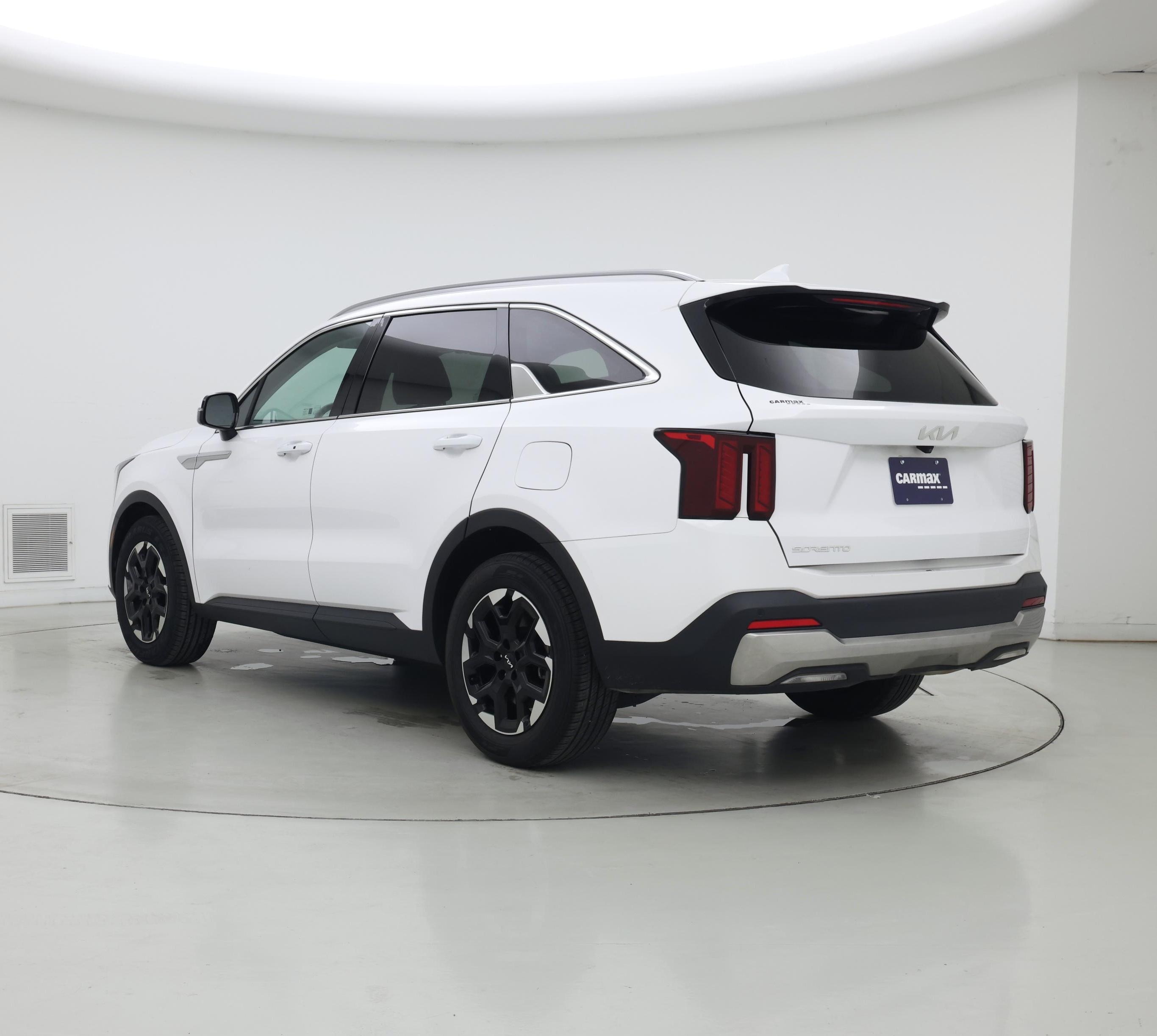 Thumbnail: 2024 Kia Sorento - 2