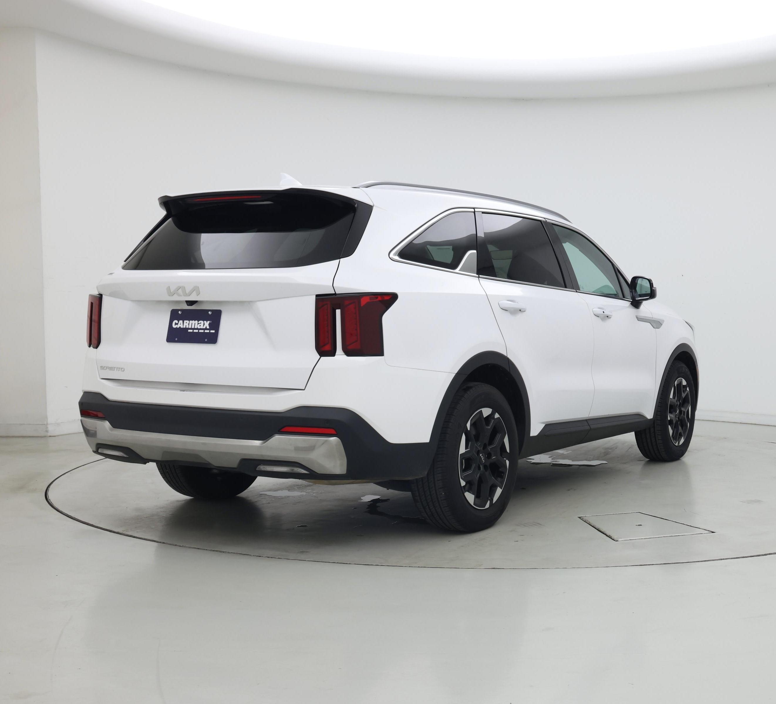 Thumbnail: 2024 Kia Sorento - 8