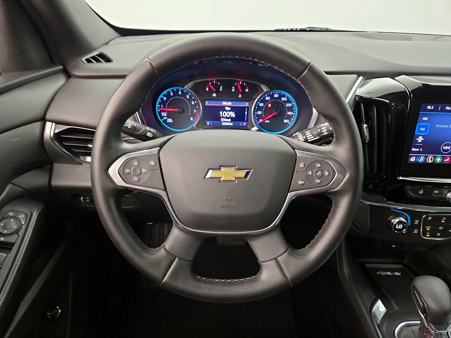 Thumbnail: 2023 Chevrolet Traverse - 10
