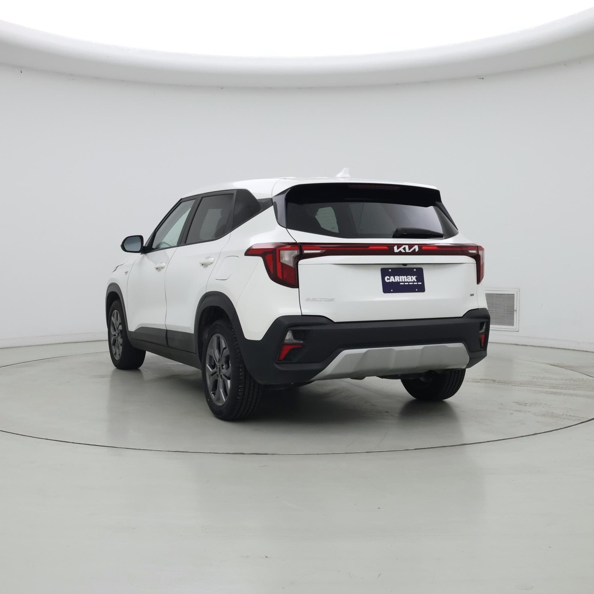 Thumbnail: 2024 Kia Seltos - 2