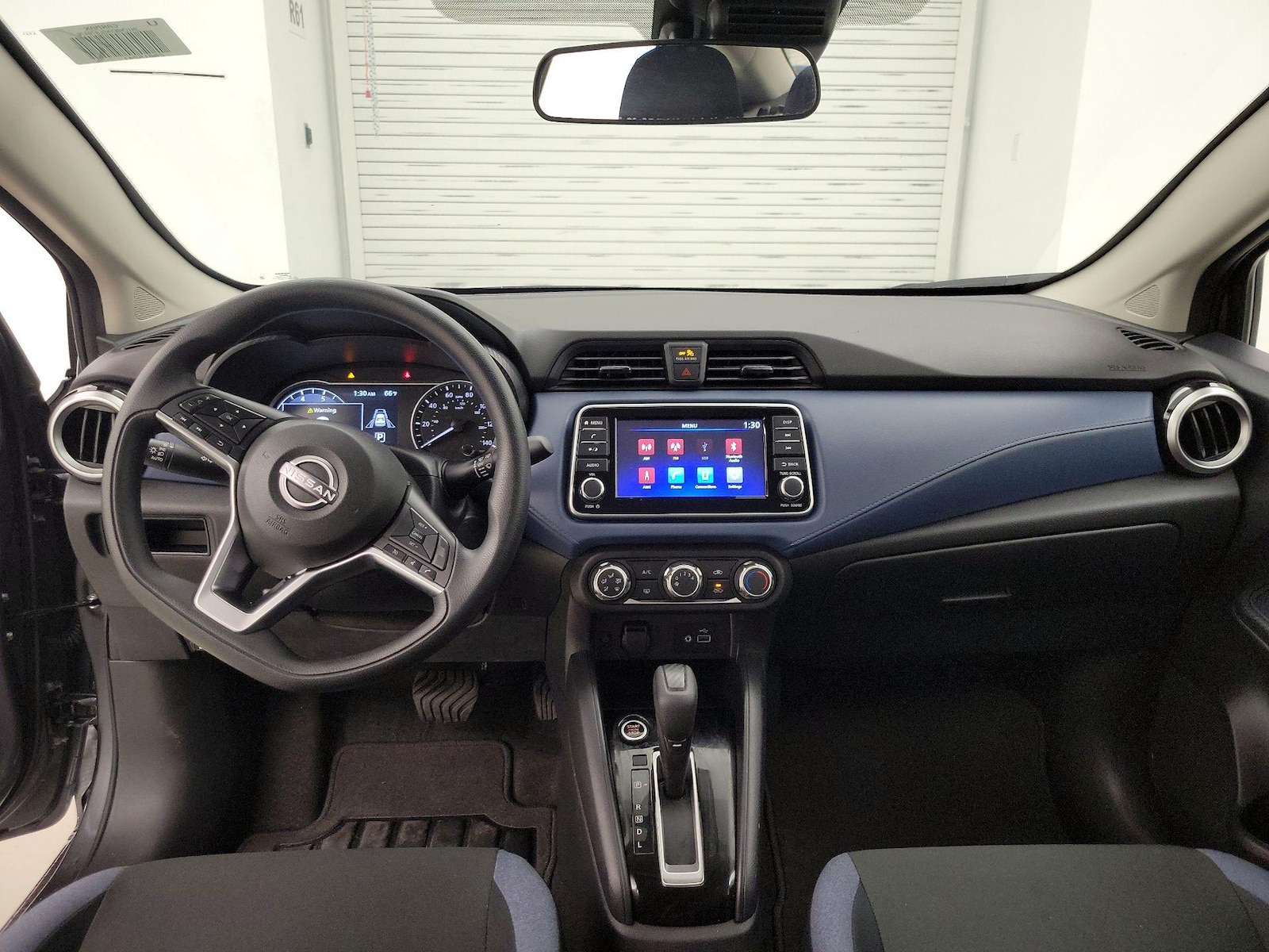 2025 Nissan Versa Sedan SV - Photo 10