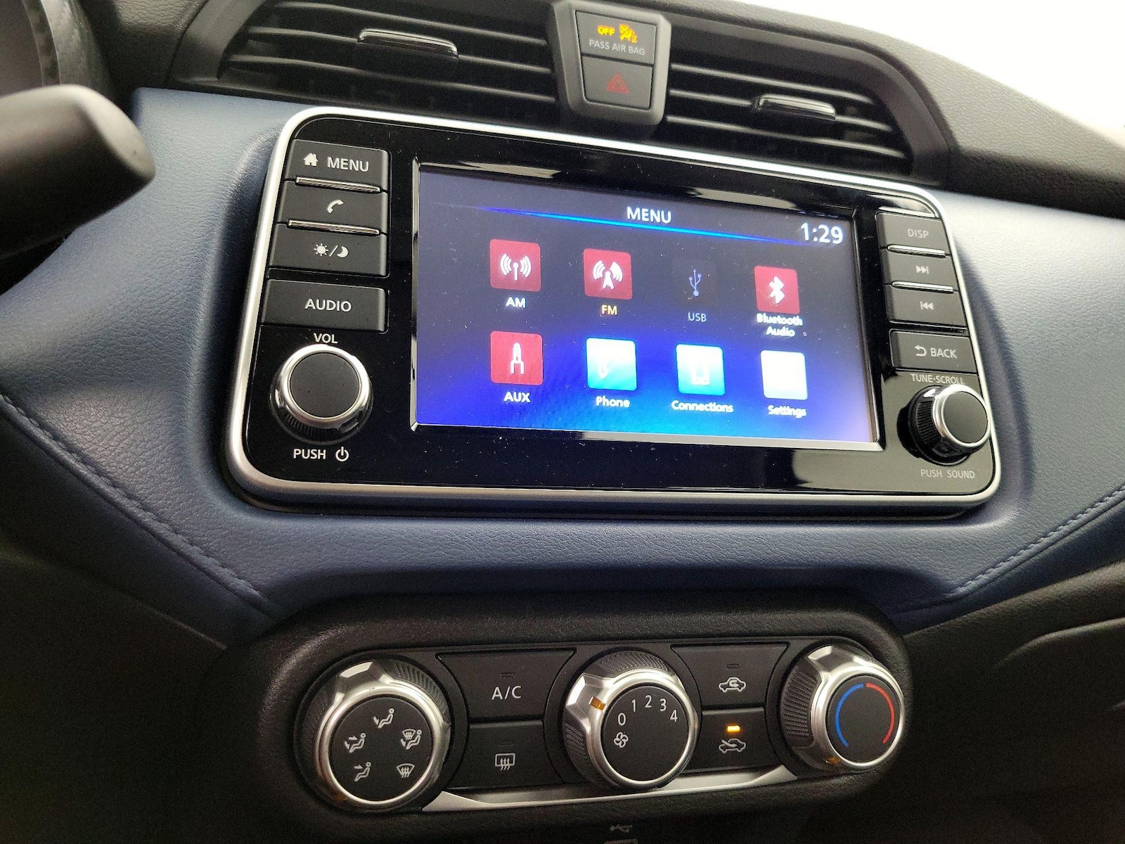 2025 Nissan Versa Sedan SV - Photo 16