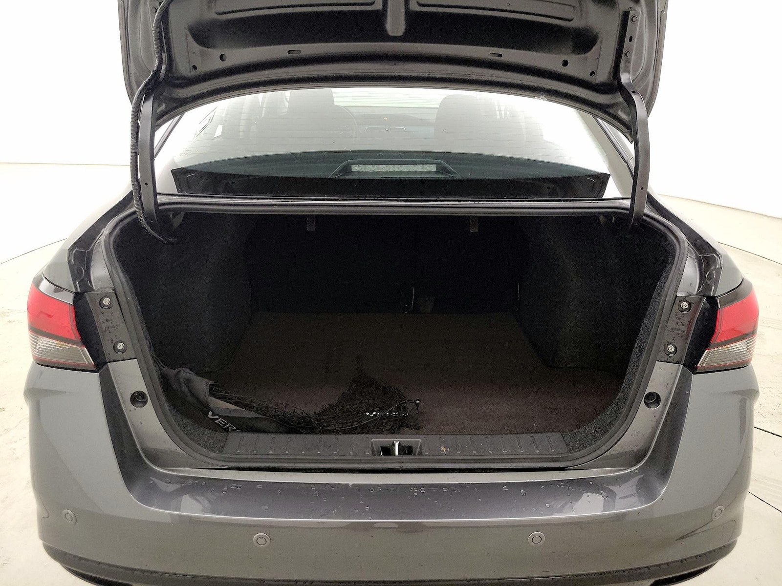 2025 Nissan Versa Sedan SV - Photo 21