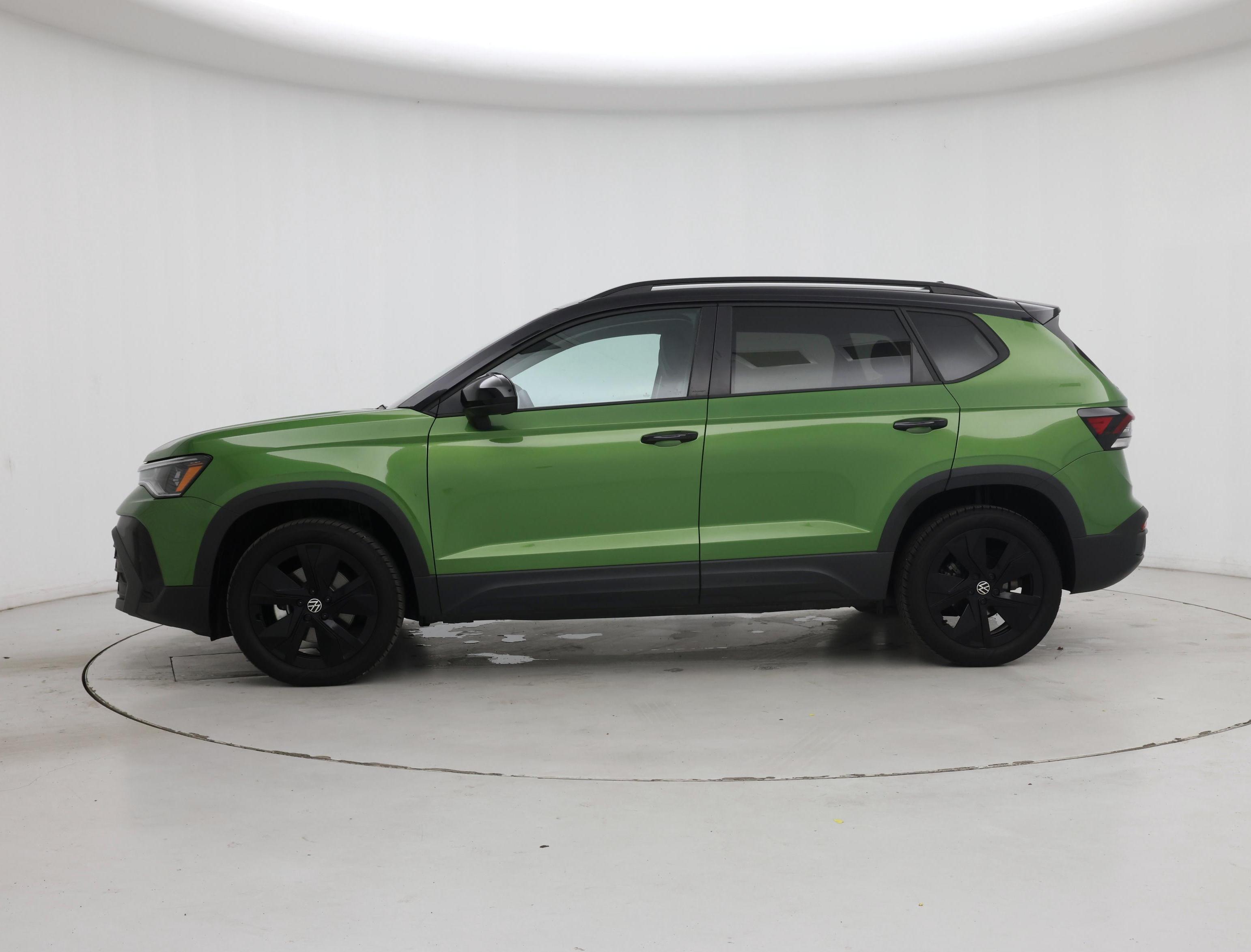 Thumbnail: 2025 Volkswagen Taos - 3