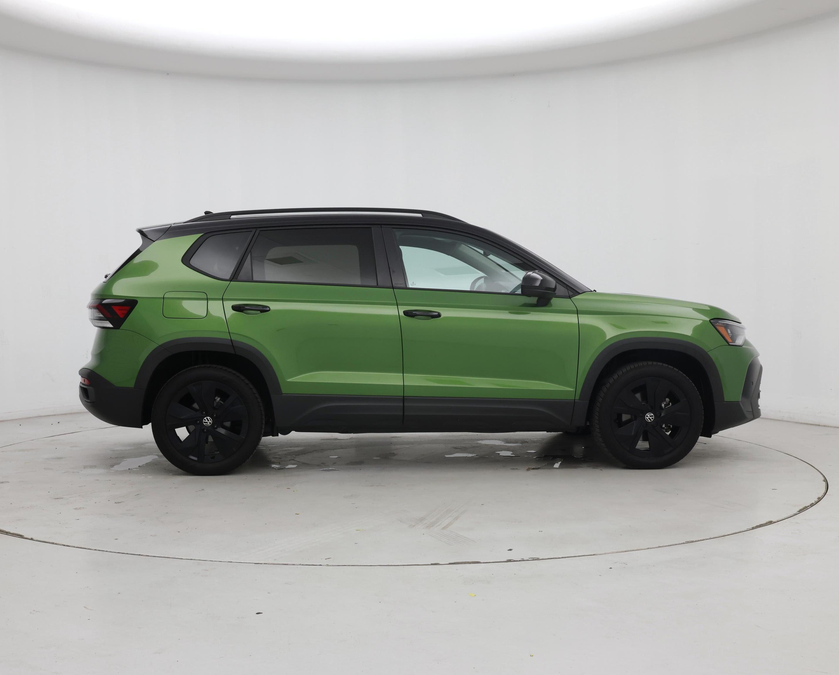 Thumbnail: 2025 Volkswagen Taos - 7
