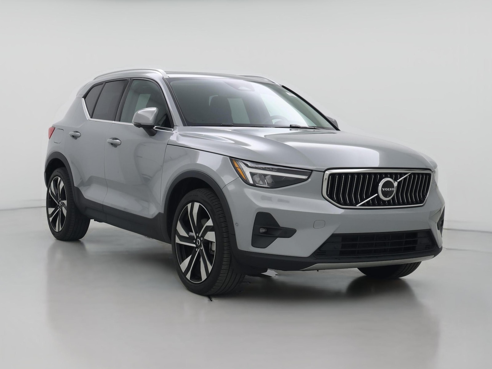 2024 Volvo XC40