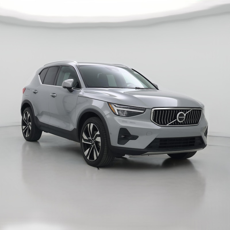 2024 Volvo XC40 B5 Plus Bright Theme